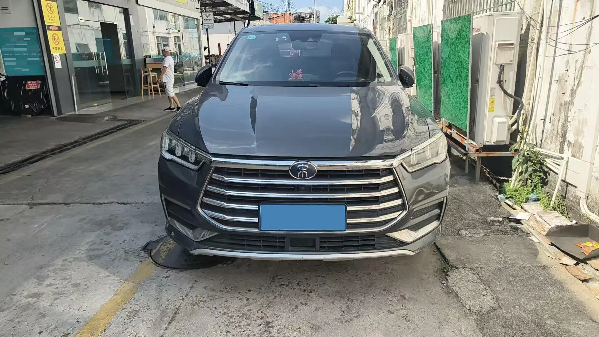 2019 BYD SONG thumbnail 3