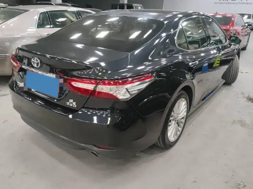 2018 TOYOTA CAMRY thumbnail 2