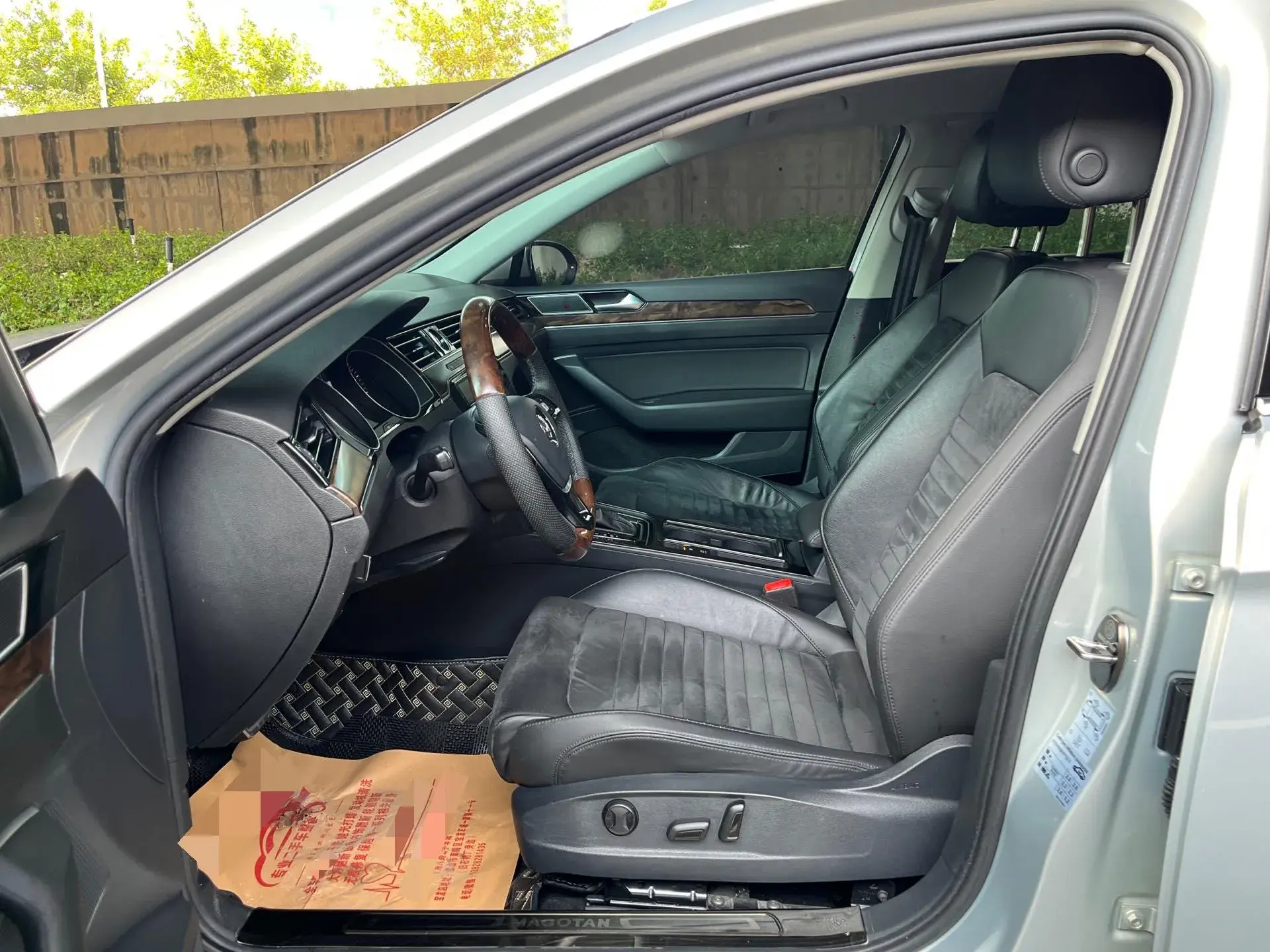 2017 VOLKSWAGEN MAGOTAN thumbnail 4