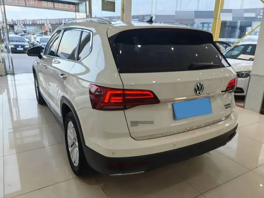 2019 VOLKSWAGEN THARU thumbnail 4