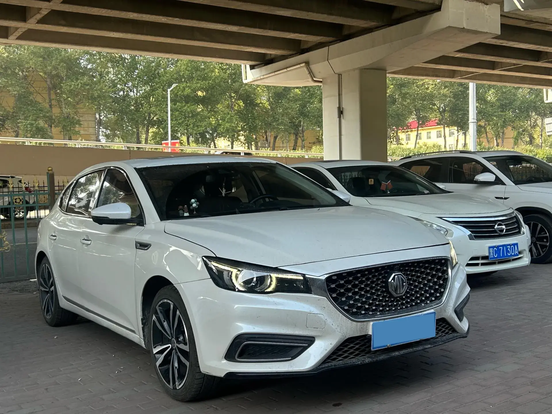 2017 MG MG6 thumbnail 3