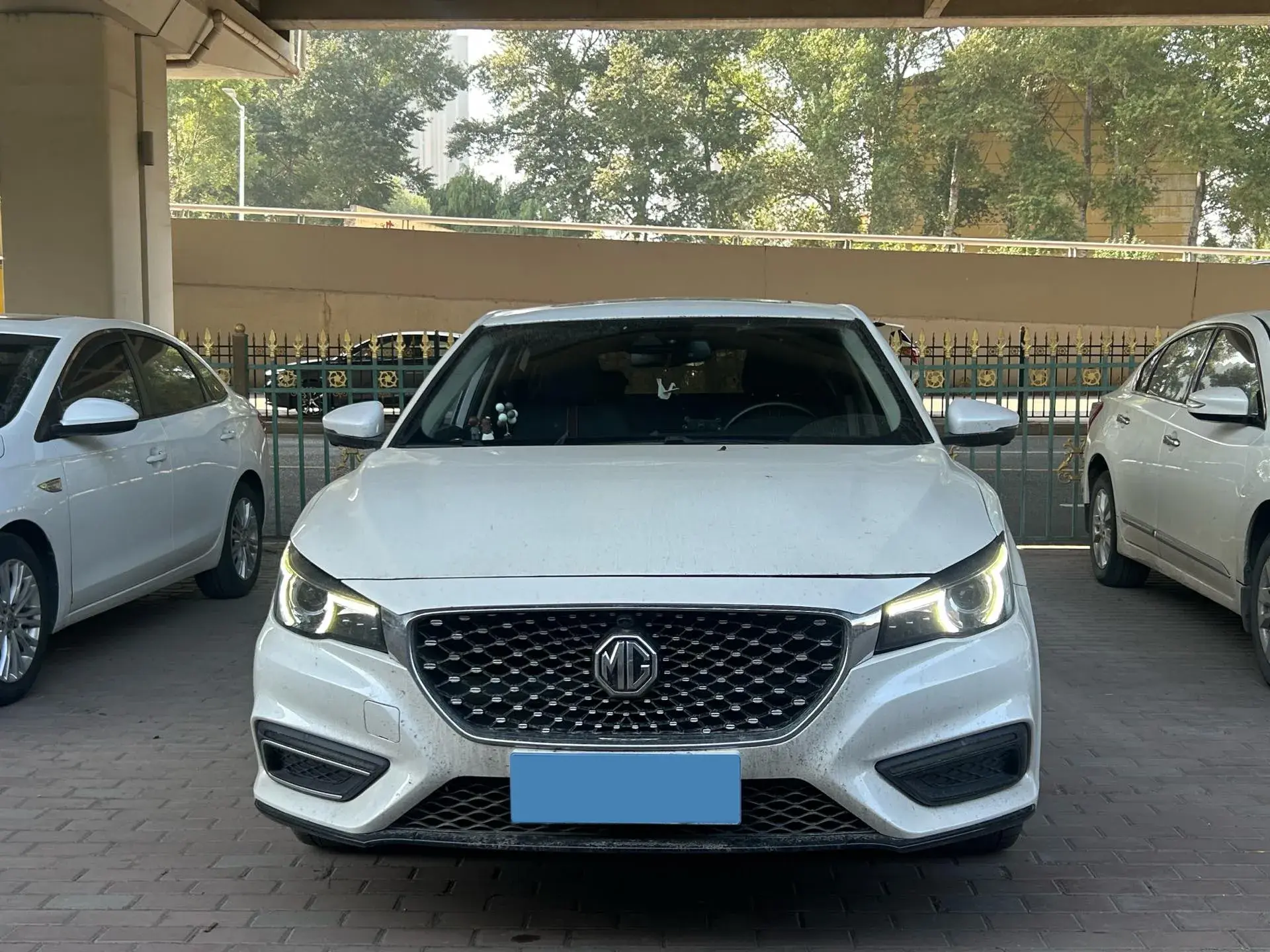 2017 MG MG6 thumbnail 2