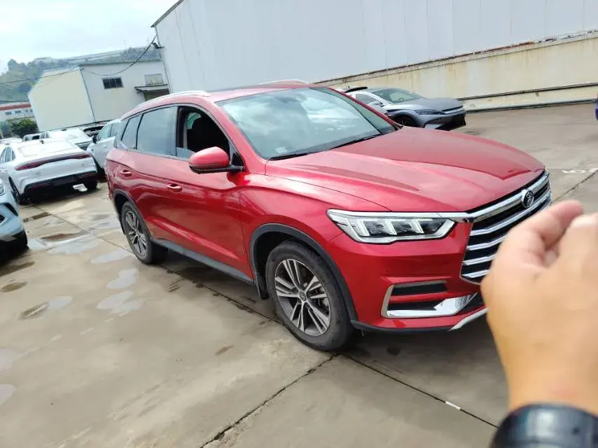 2019 BYD SONG thumbnail 4