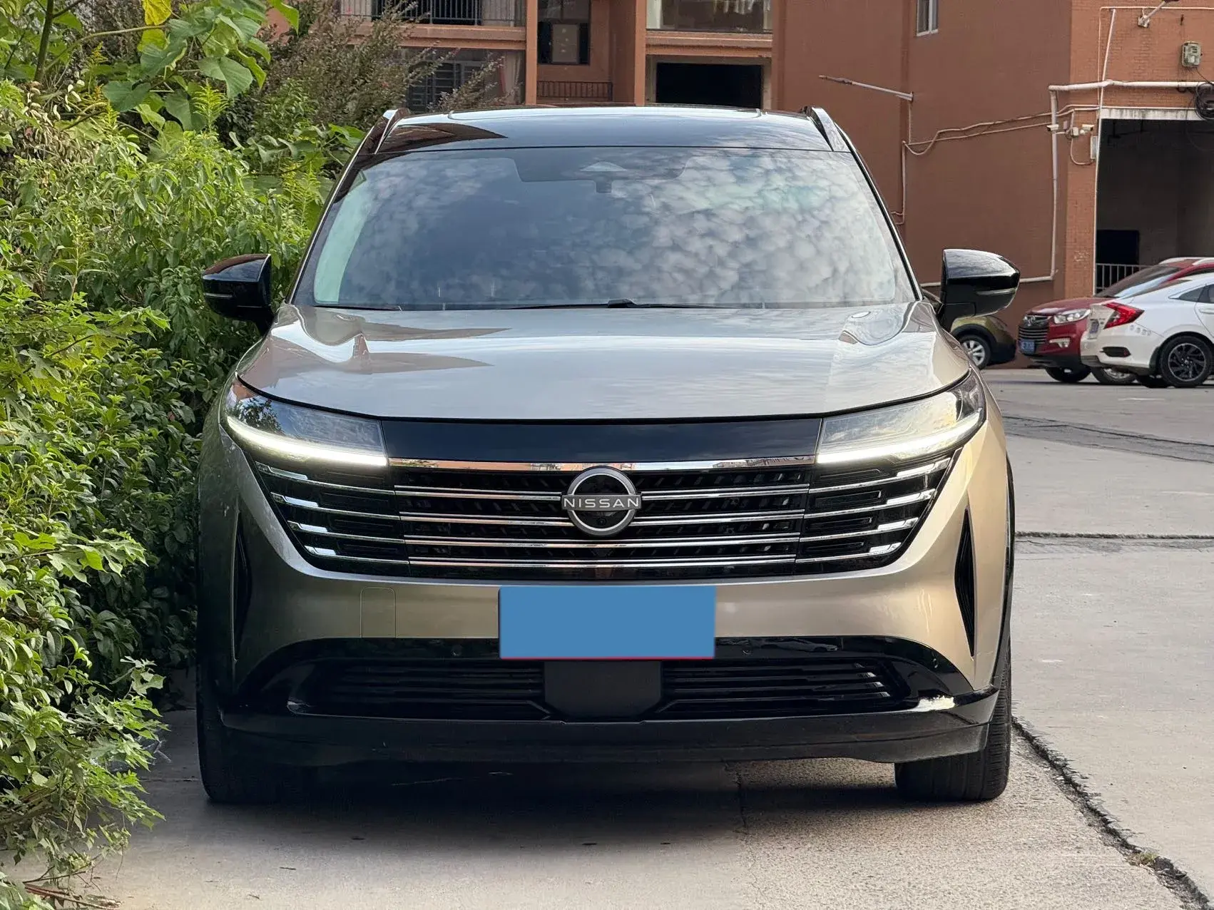 2024 NISSAN PATHFINDER thumbnail 2