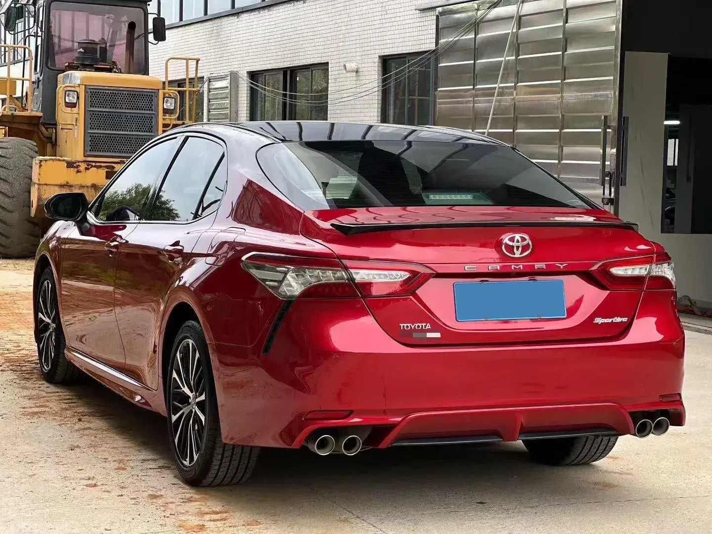 2018 TOYOTA CAMRY thumbnail 3