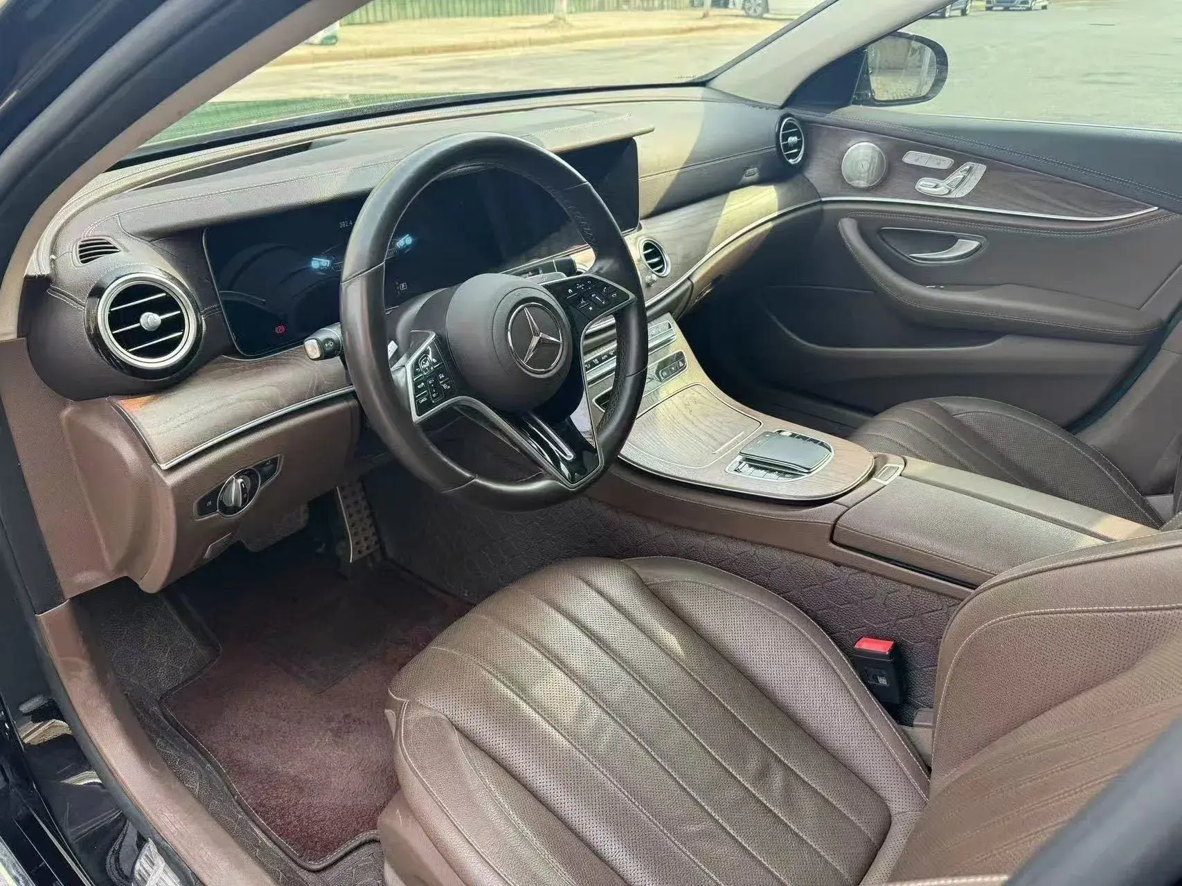 2021 MERCEDES-BENZ E thumbnail 2