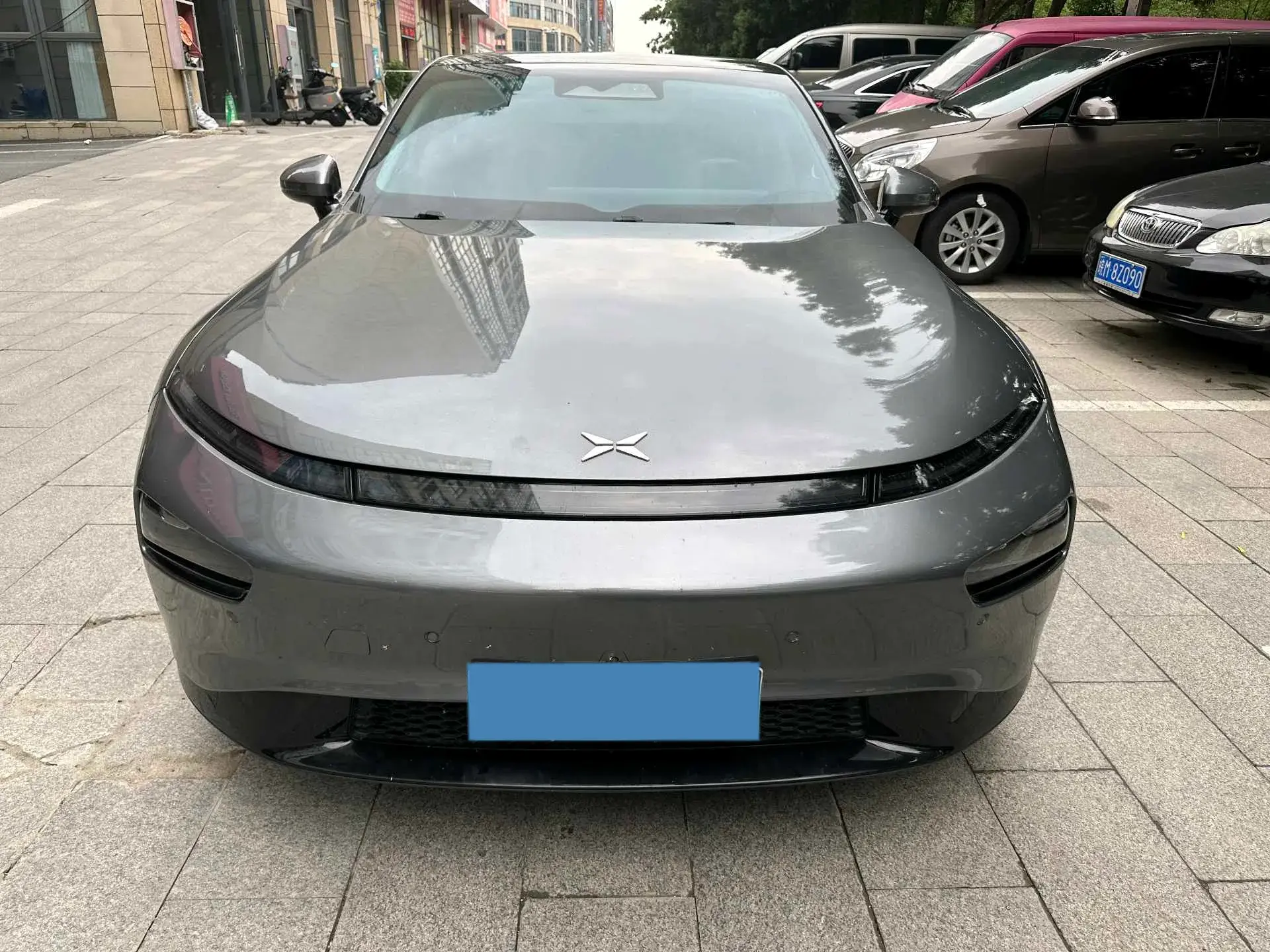 2020 XPENG P7 thumbnail 4