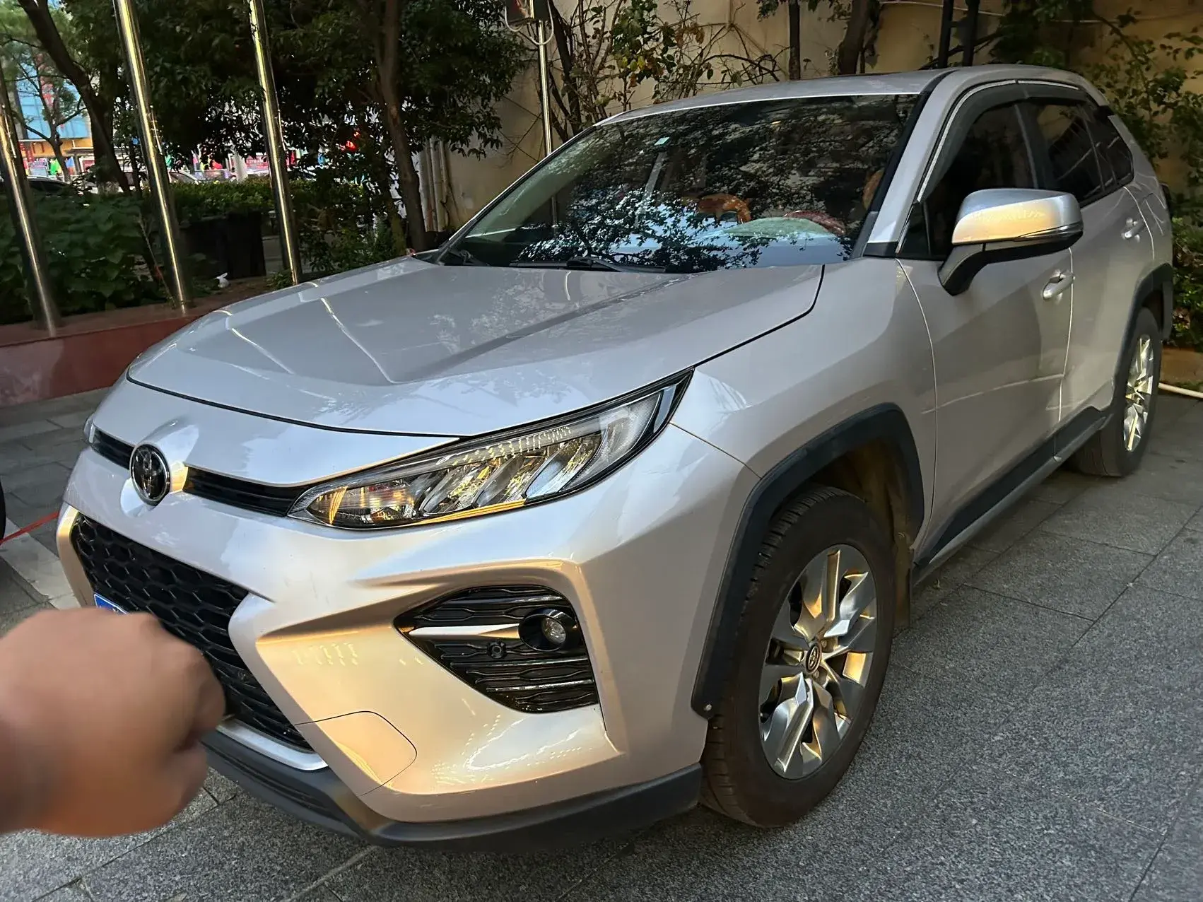 2021 TOYOTA WILDLANDER view 1