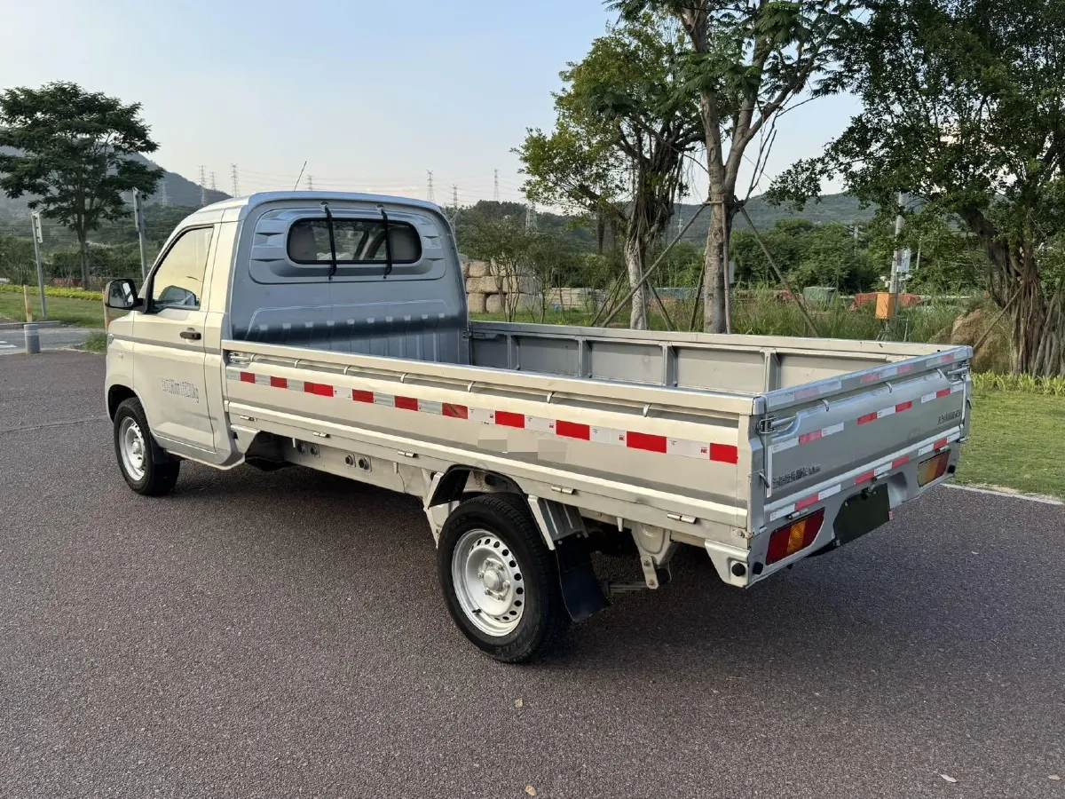 2020 WuLing RongGuang New Truck Special 1.8L 125HP L4 5MT,autocango,china used car exporter,china ev exporter,chinese used car exporter,chinese used ev exporter