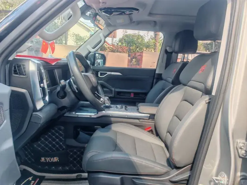 2023 JETOUR TRAVELLER thumbnail 4