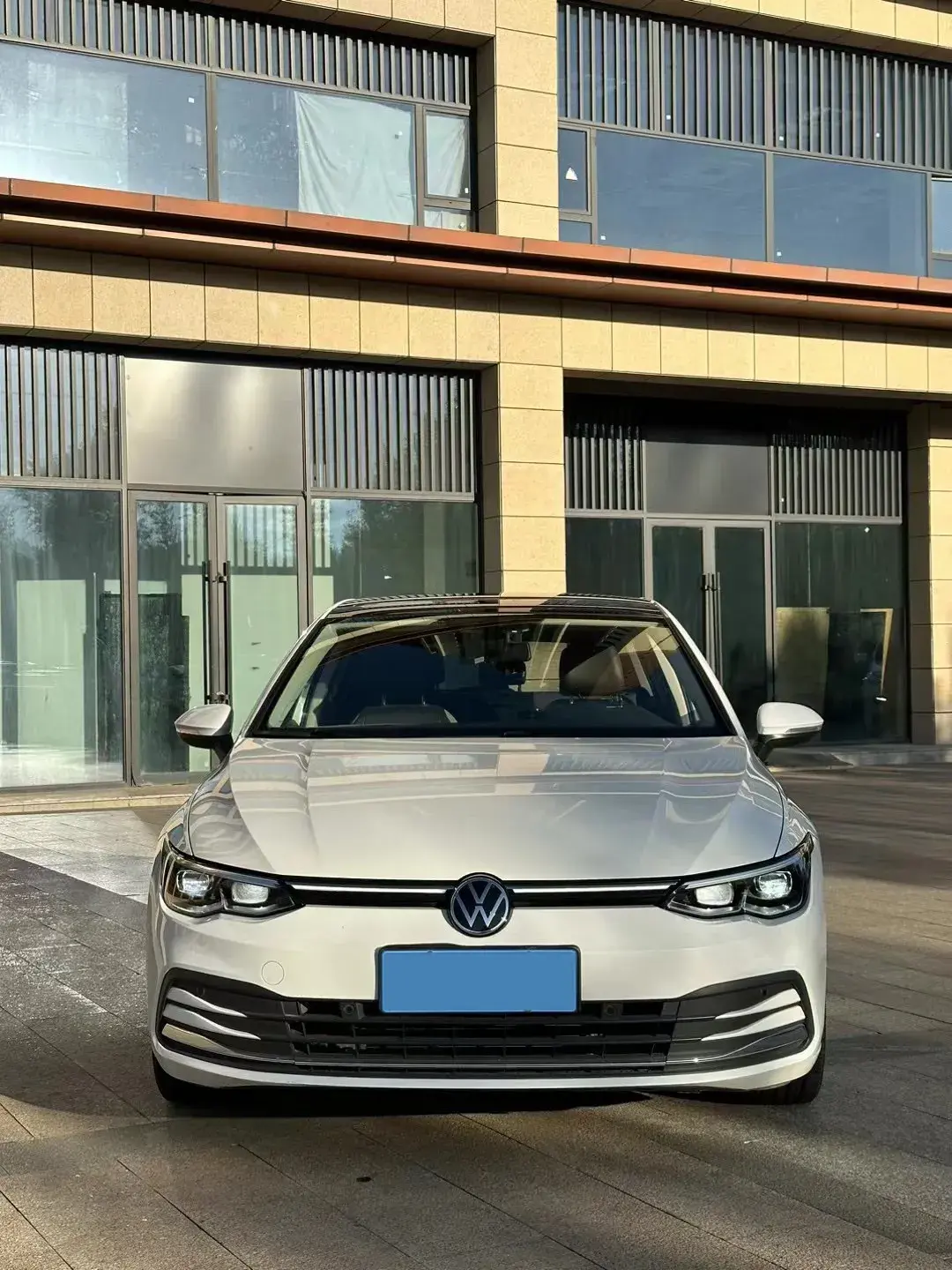 2021 VOLKSWAGEN GOLF thumbnail 2