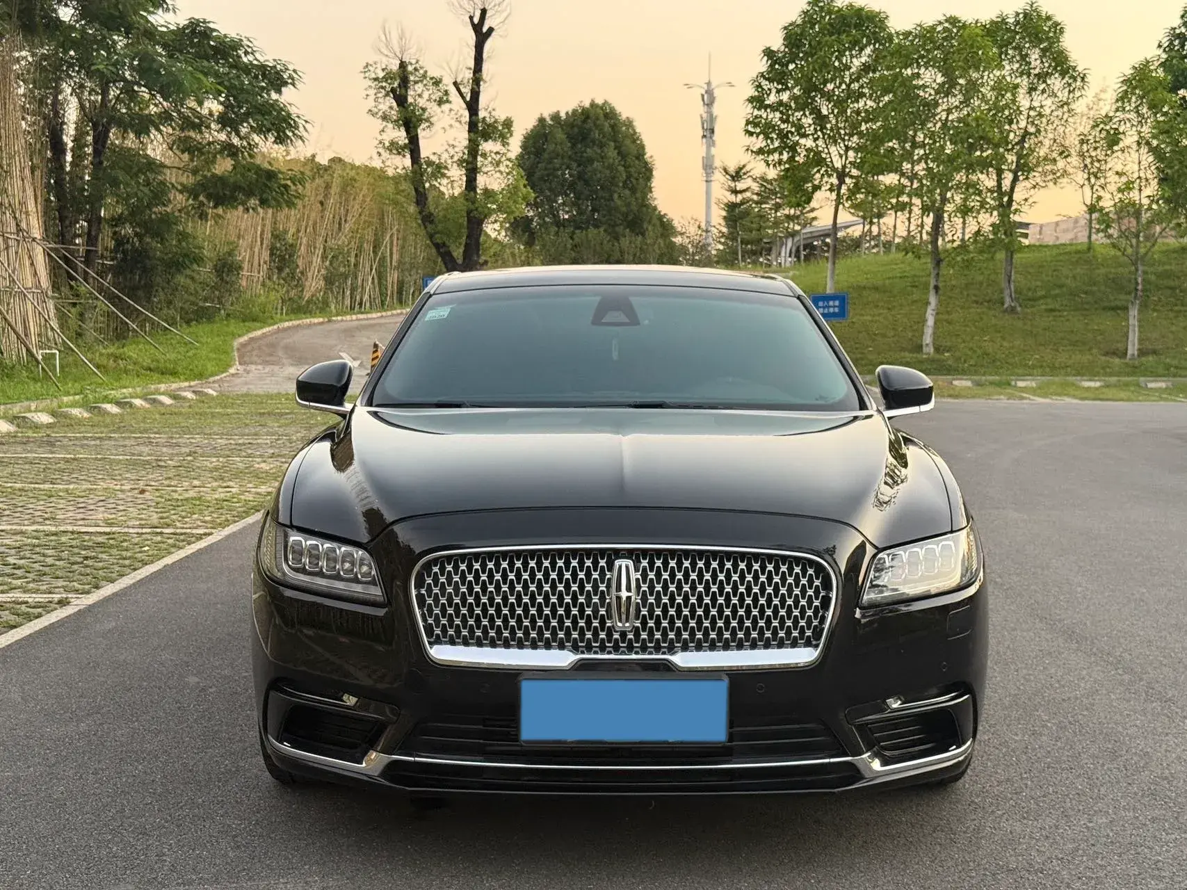 2017 LINCOLN CONTINENTAL thumbnail 2