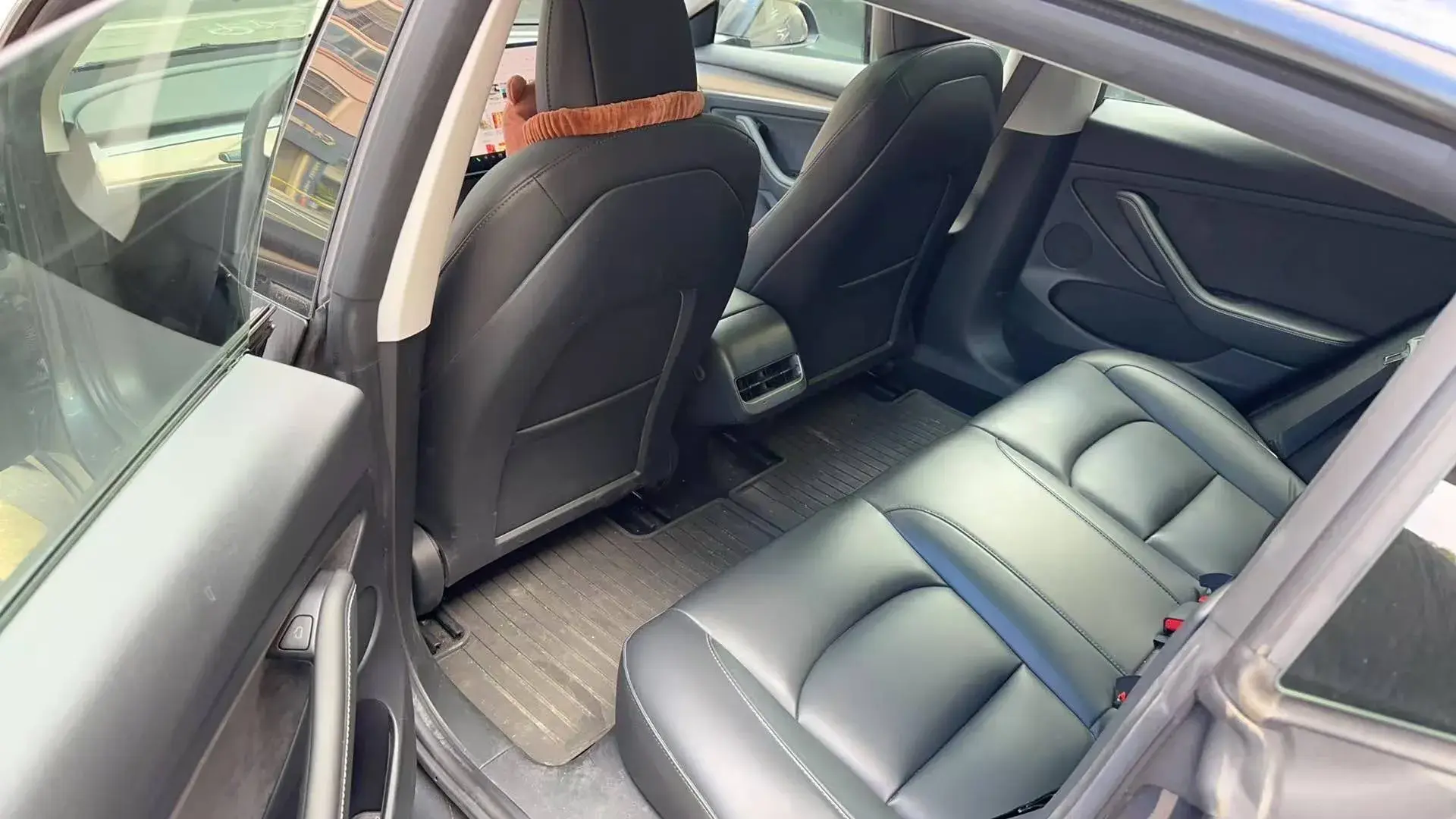 2021 TESLA MODEL thumbnail 4