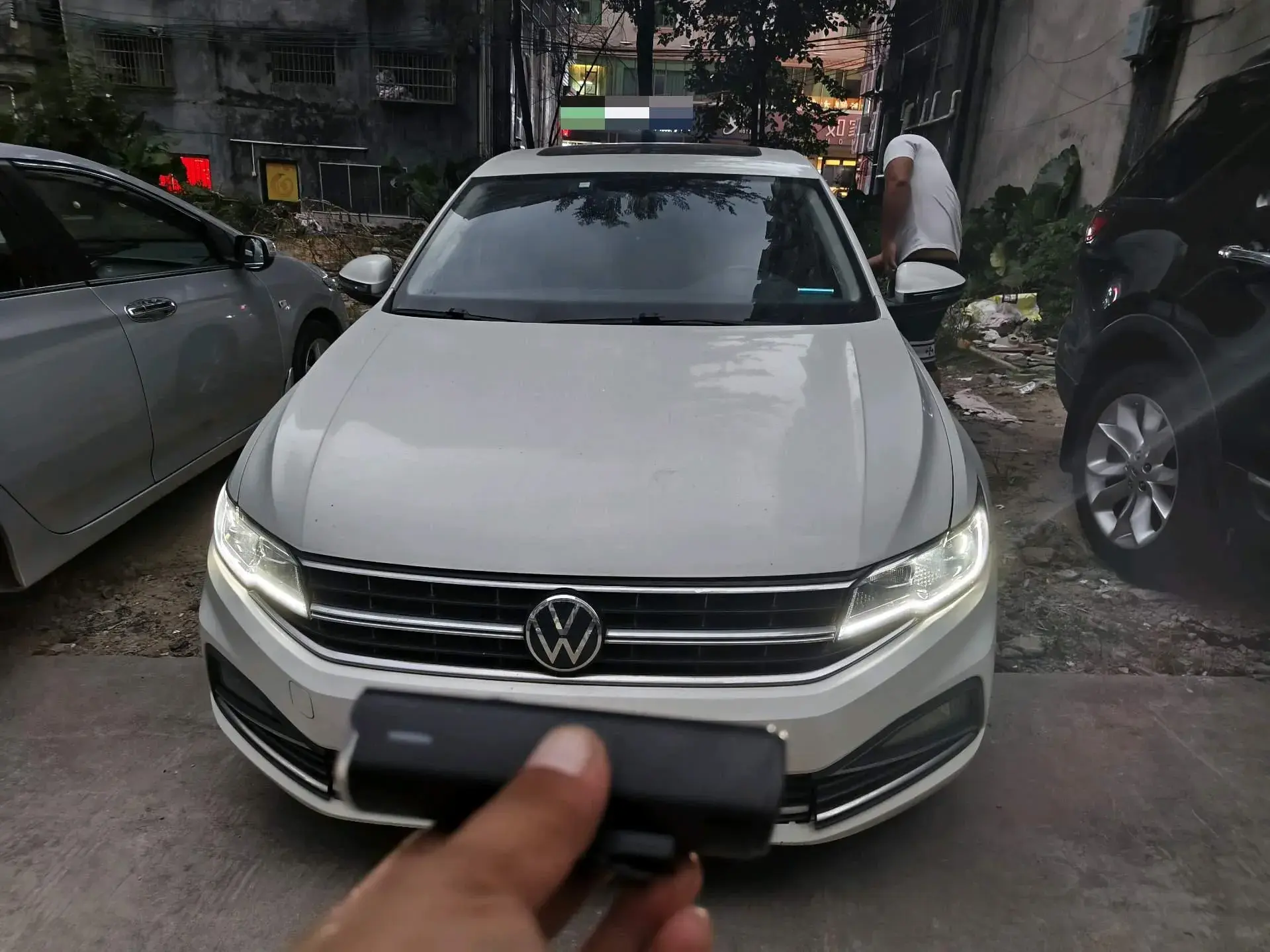 2021 VOLKSWAGEN BORA thumbnail 2