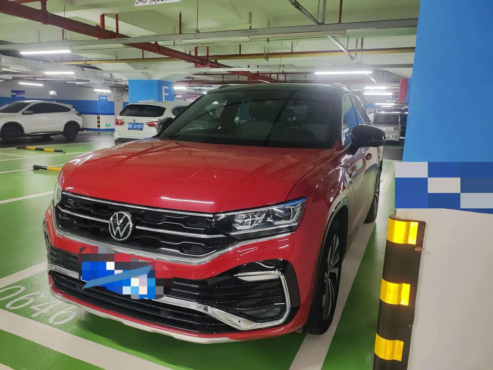 2020 VOLKSWAGEN TAYRON view 1