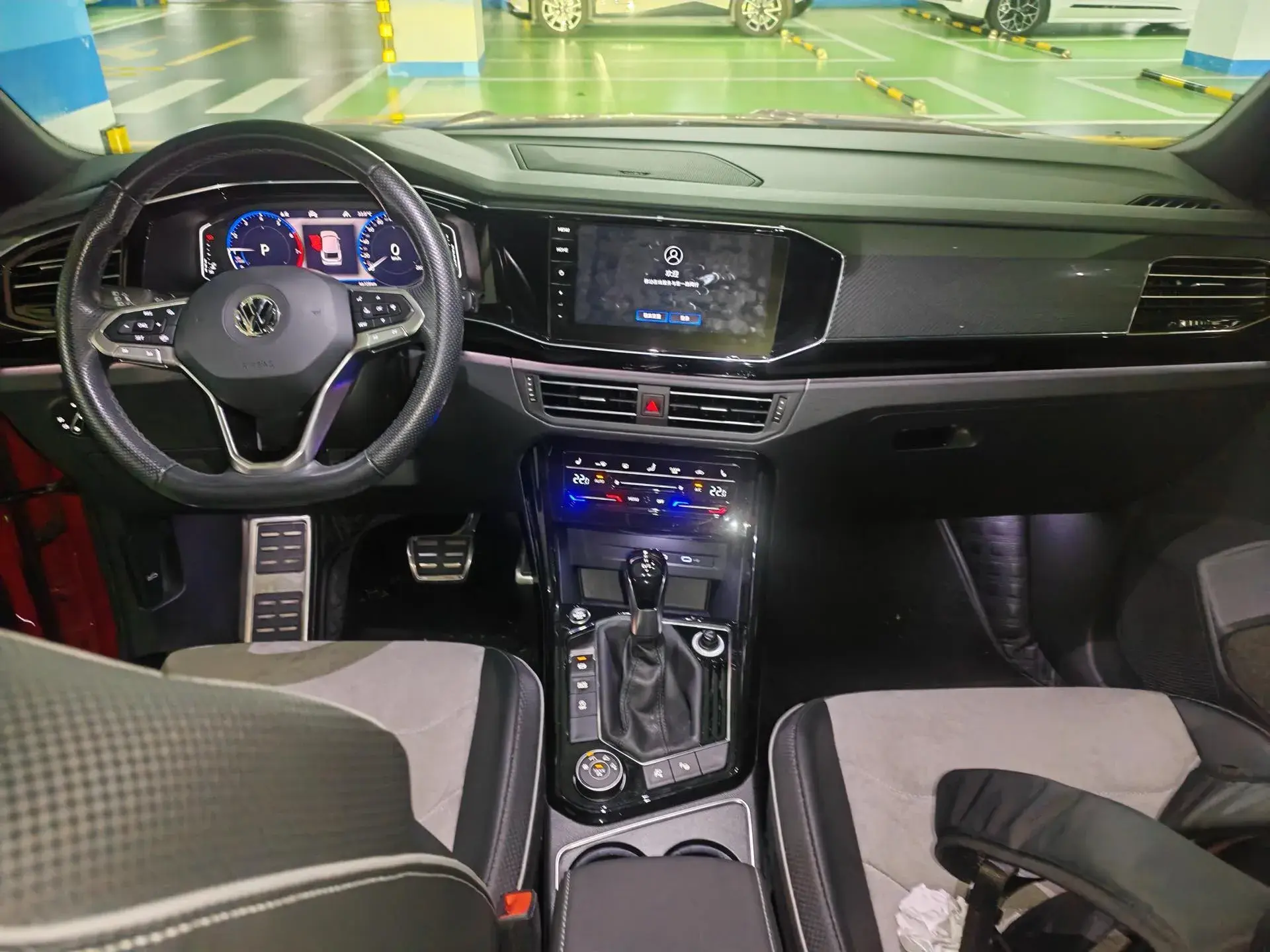 2020 VOLKSWAGEN TAYRON thumbnail 4