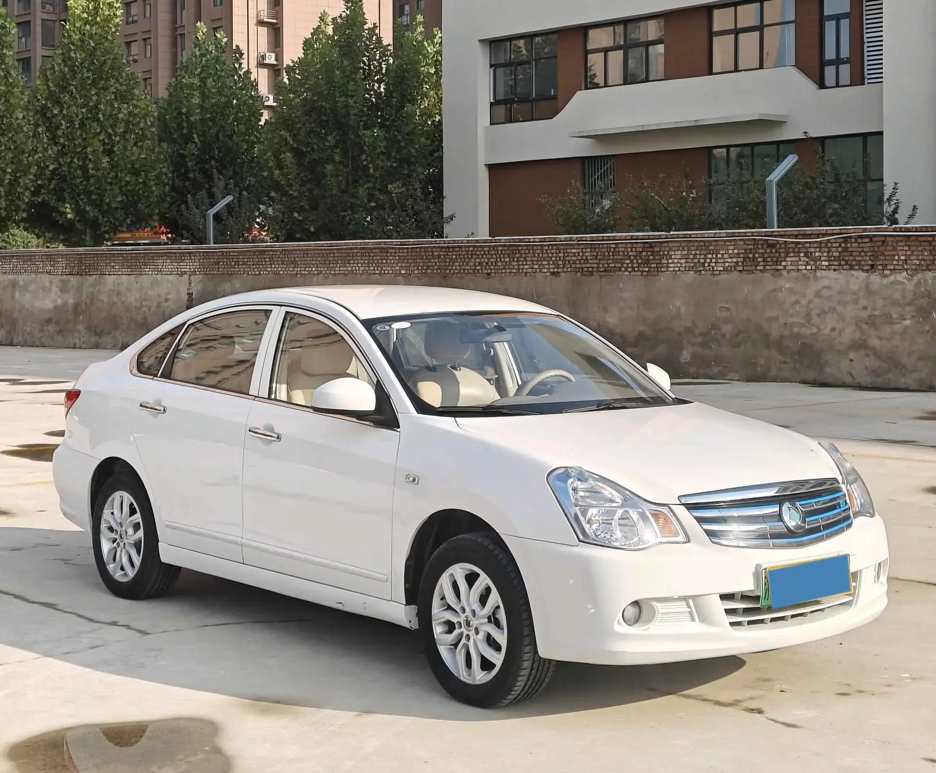 2019 DONGFENG JUNFENG thumbnail 3