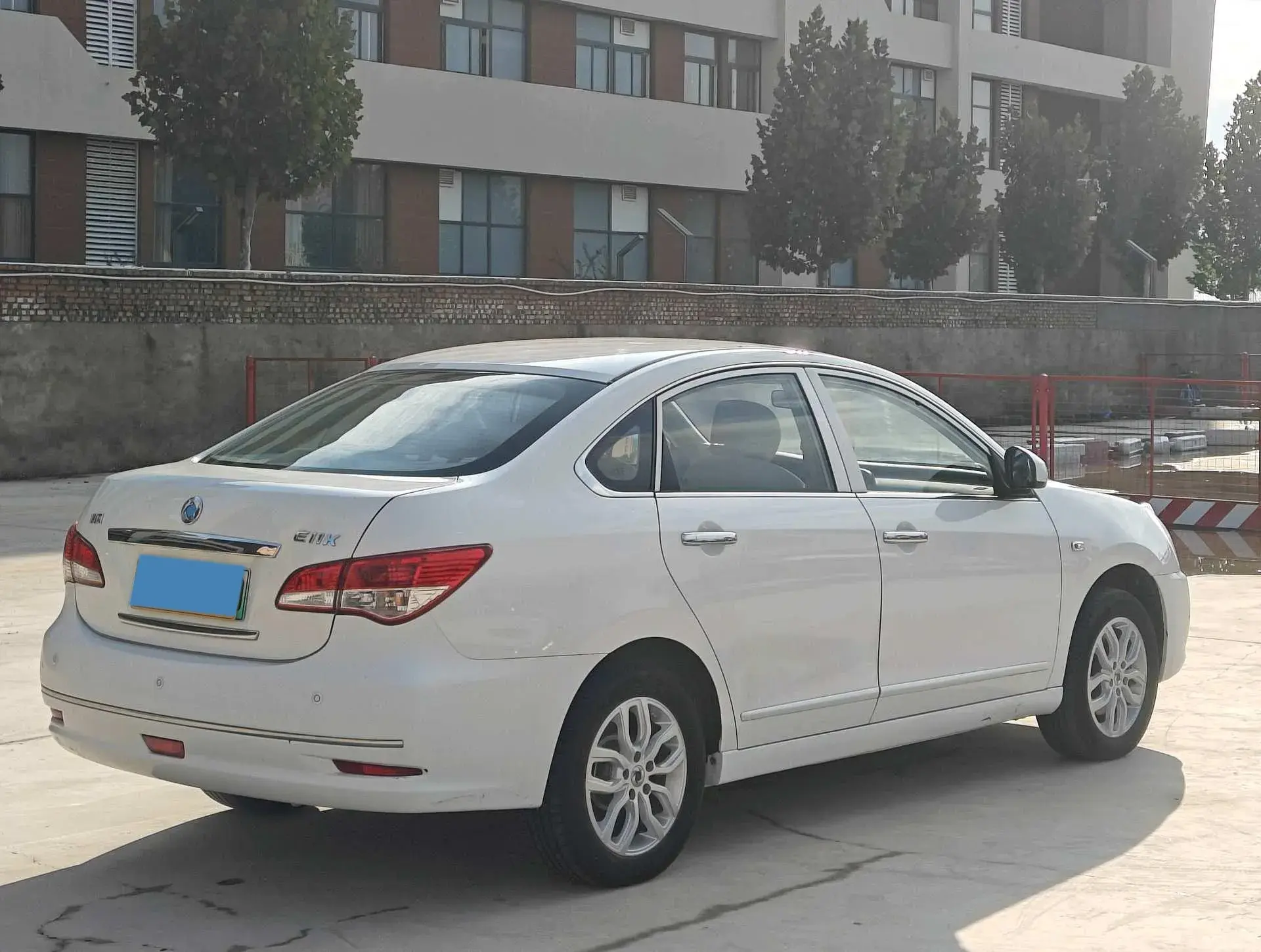 2019 DONGFENG JUNFENG thumbnail 4