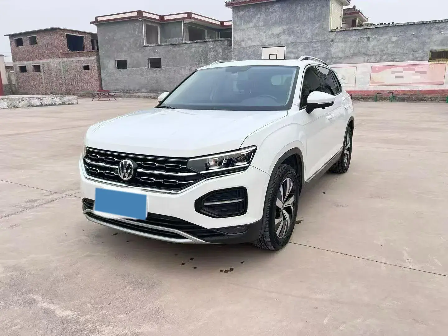 2019 VOLKSWAGEN TAYRON view 1