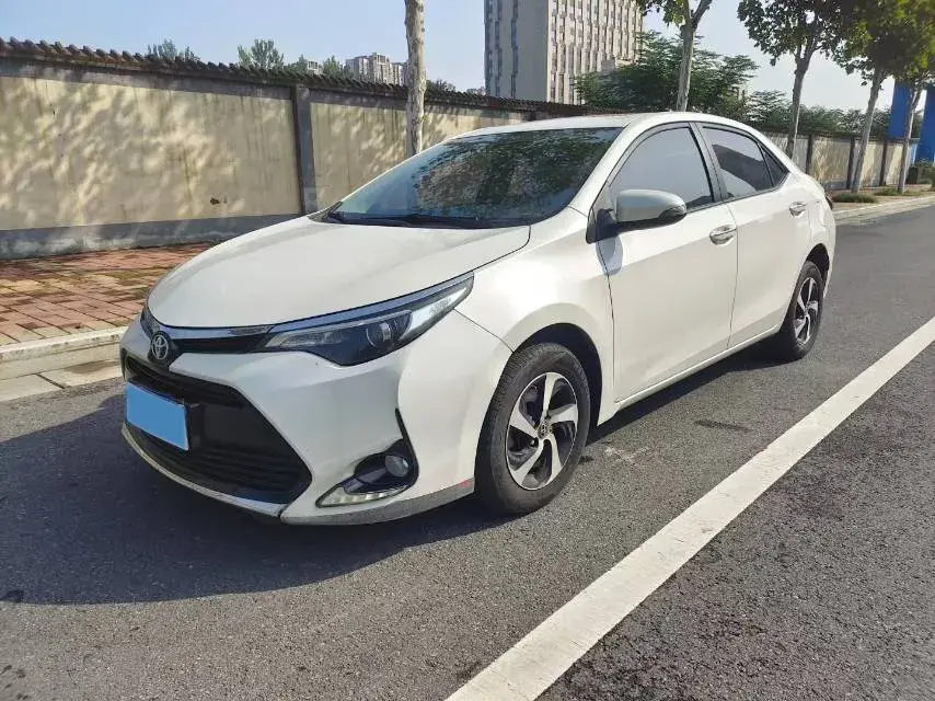 2017 TOYOTA LEVIN view 1