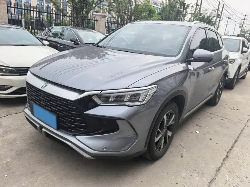 2024 BYD SONG view 1