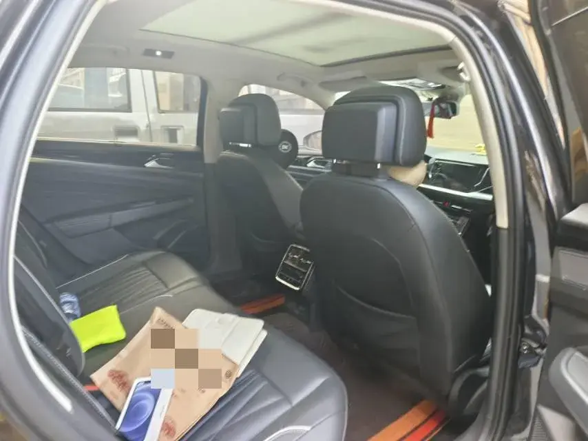 2021 VOLKSWAGEN PASSAT thumbnail 4