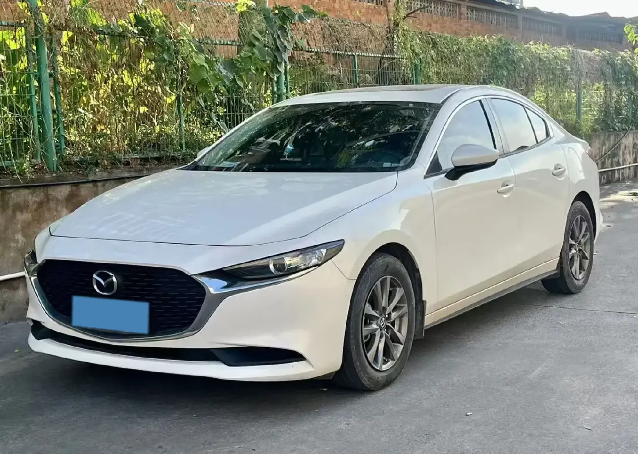 2020 Mazda 3 Axela 1.5L 117HP L4 6AT