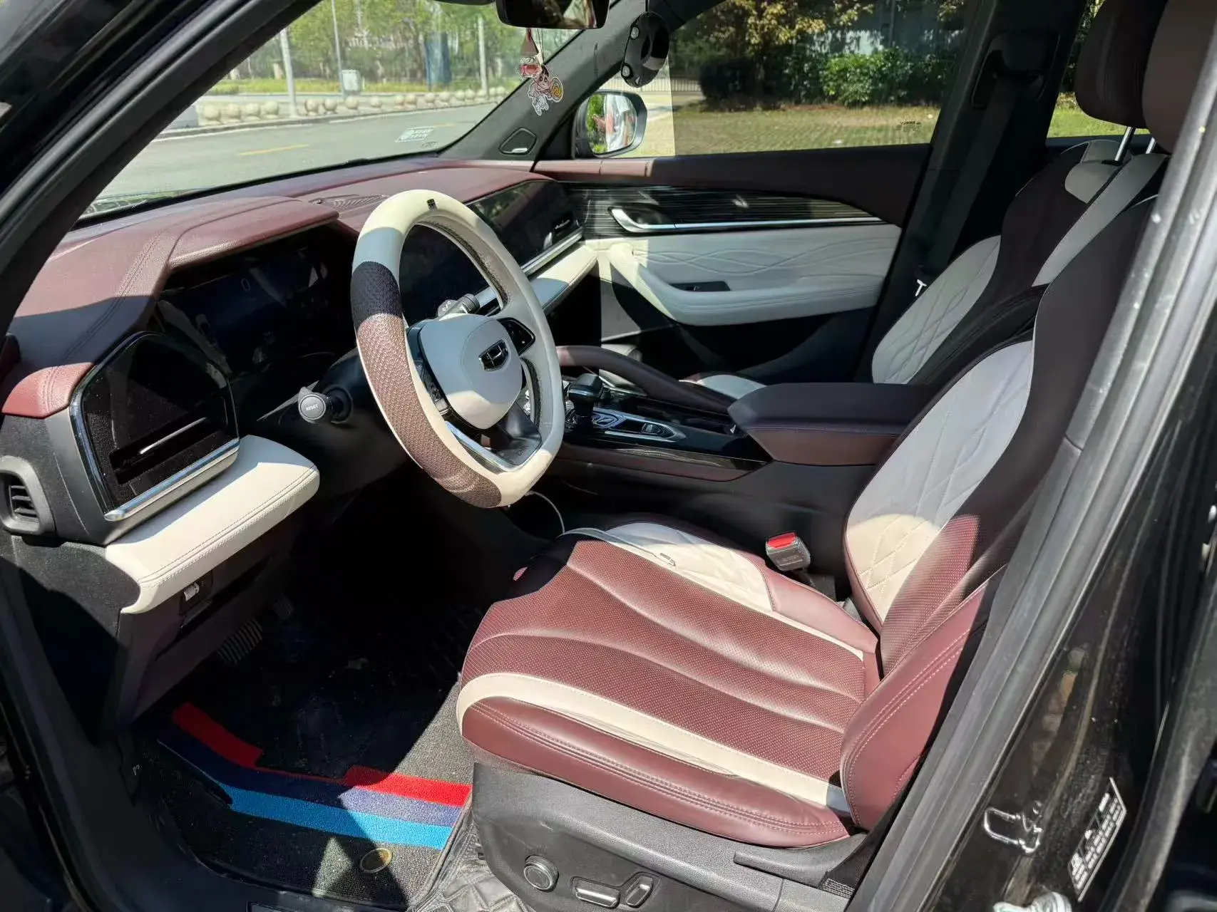 2021 GEELY MONJARO thumbnail 4