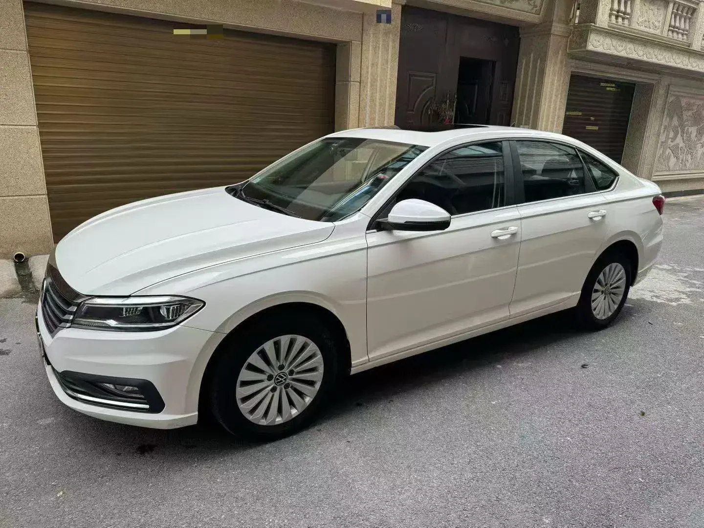 2021 VOLKSWAGEN LAVIDA view 1