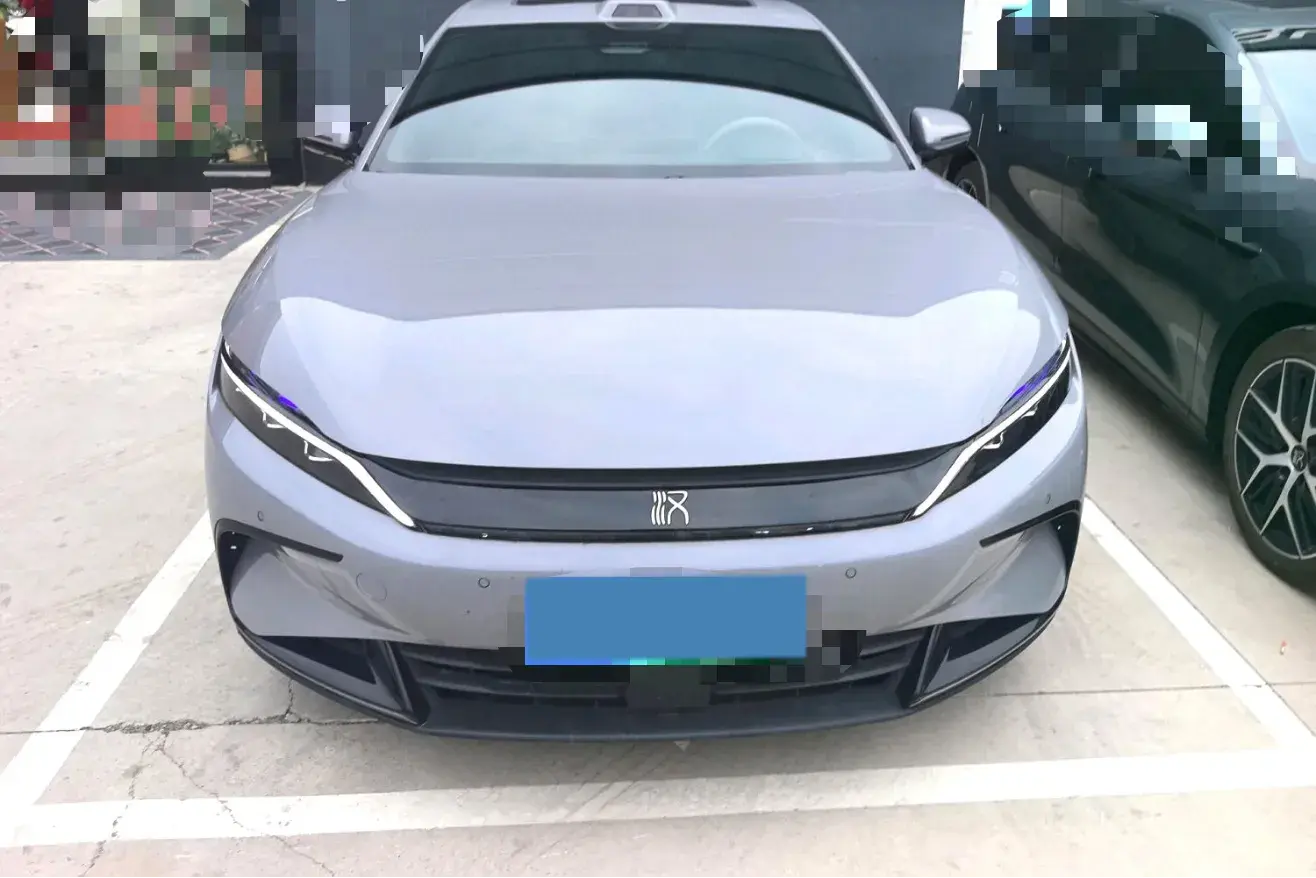 2025 BYD HAN thumbnail 2