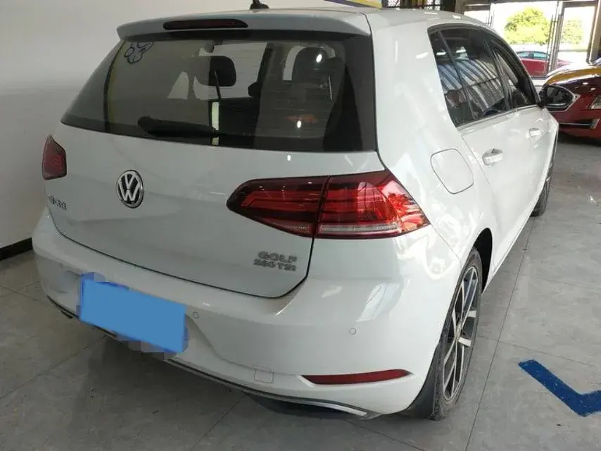 2020 VOLKSWAGEN GOLF thumbnail 2