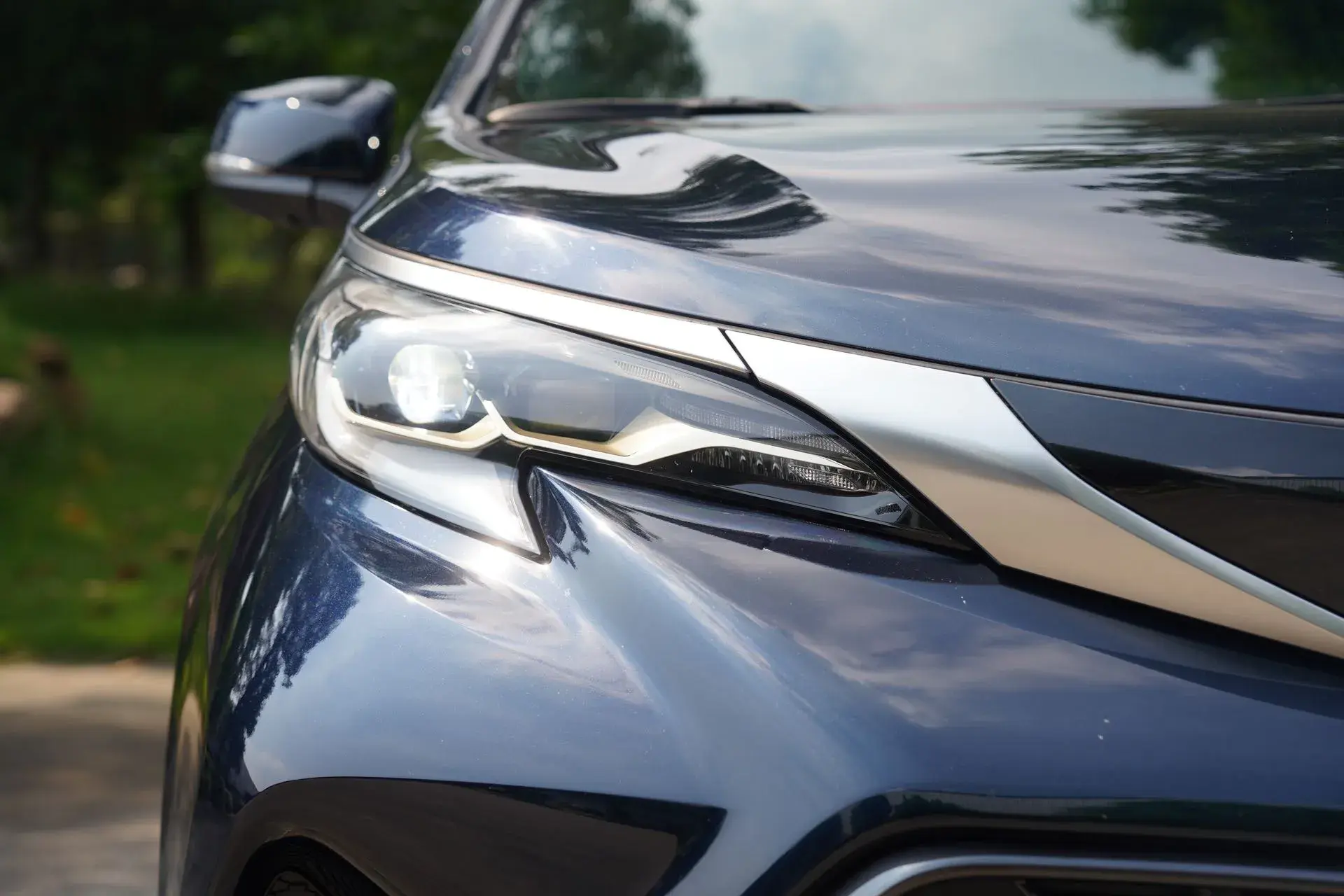 2023 TOYOTA GRANVIA thumbnail 4