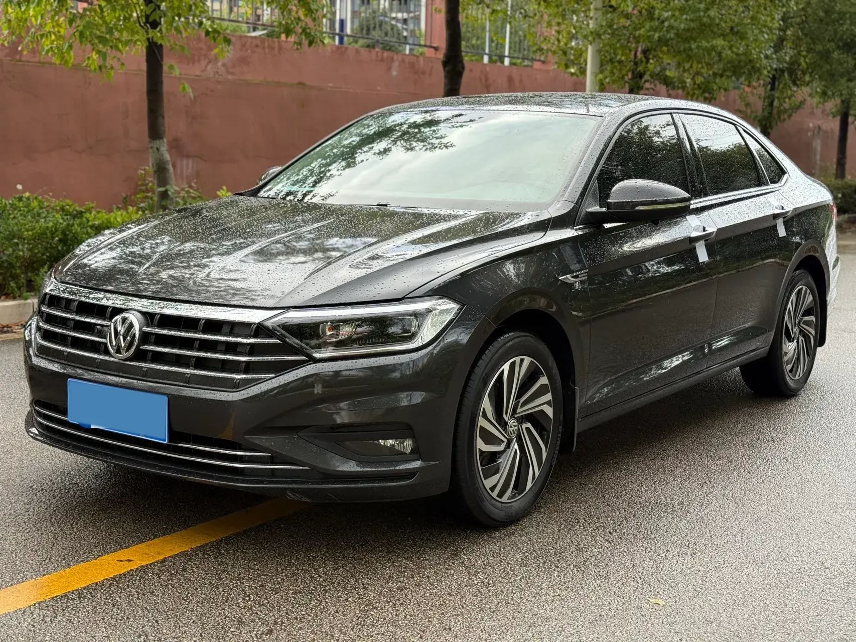 2021 VOLKSWAGEN SAGITAR view 1