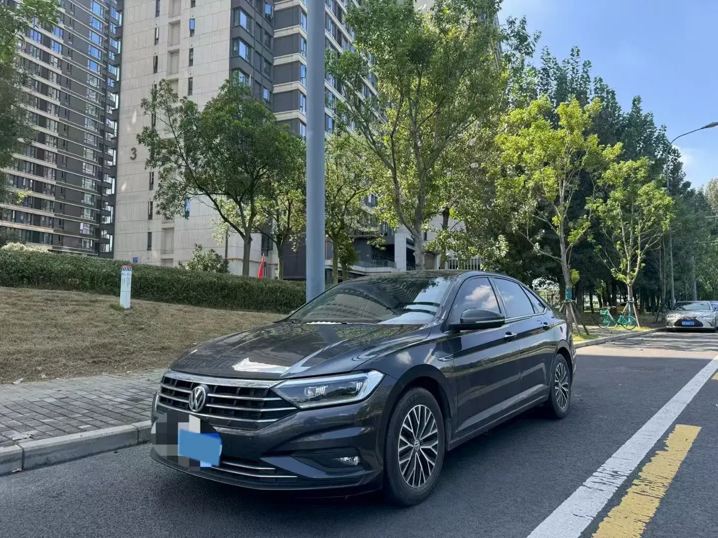 2020 VOLKSWAGEN SAGITAR view 1