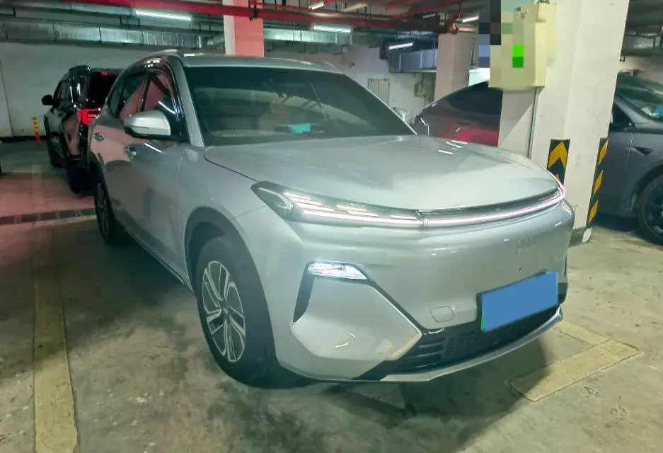 2025 GEELY GALAXY thumbnail 3