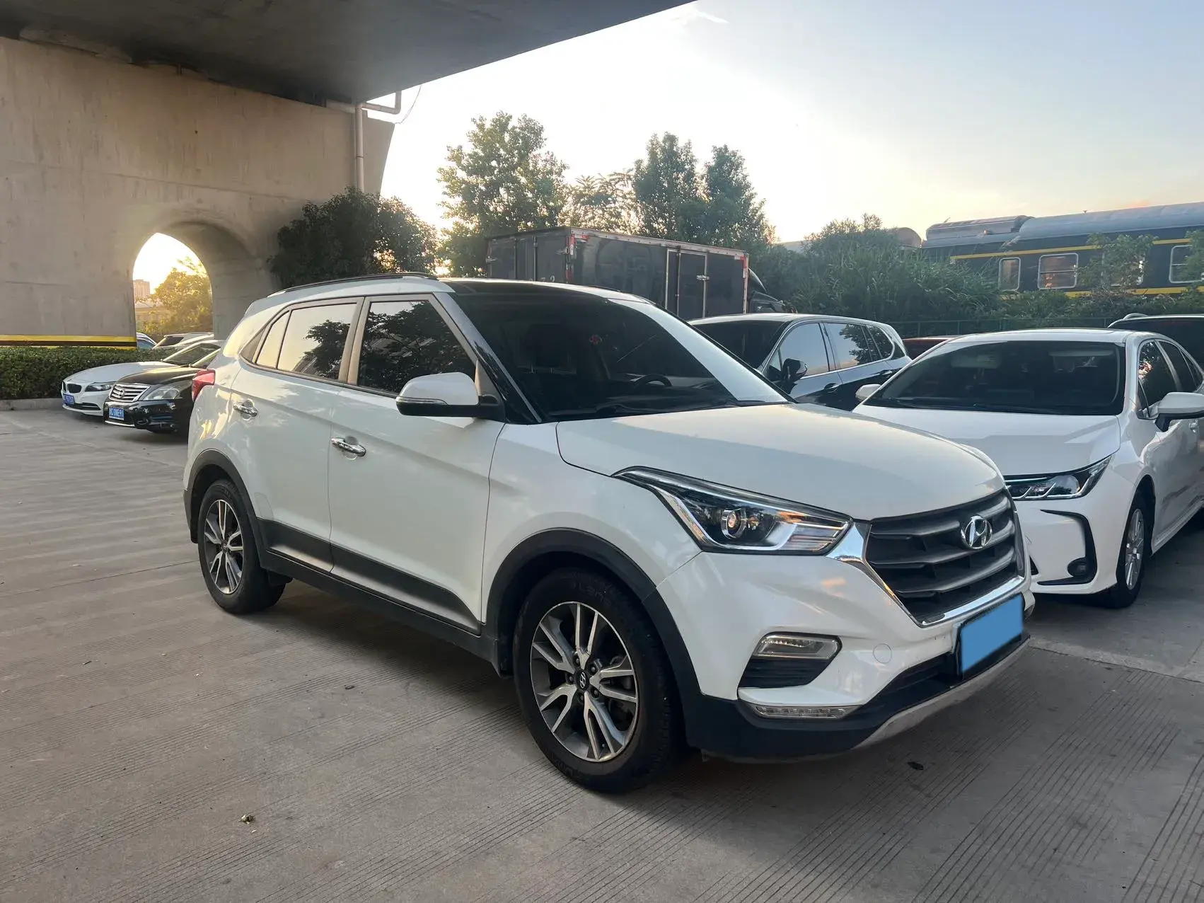 2017 HYUNDAI IX25 thumbnail 3