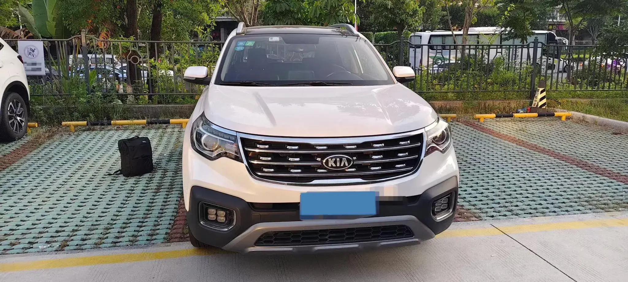 2018 KIA SPORTAGE thumbnail 2