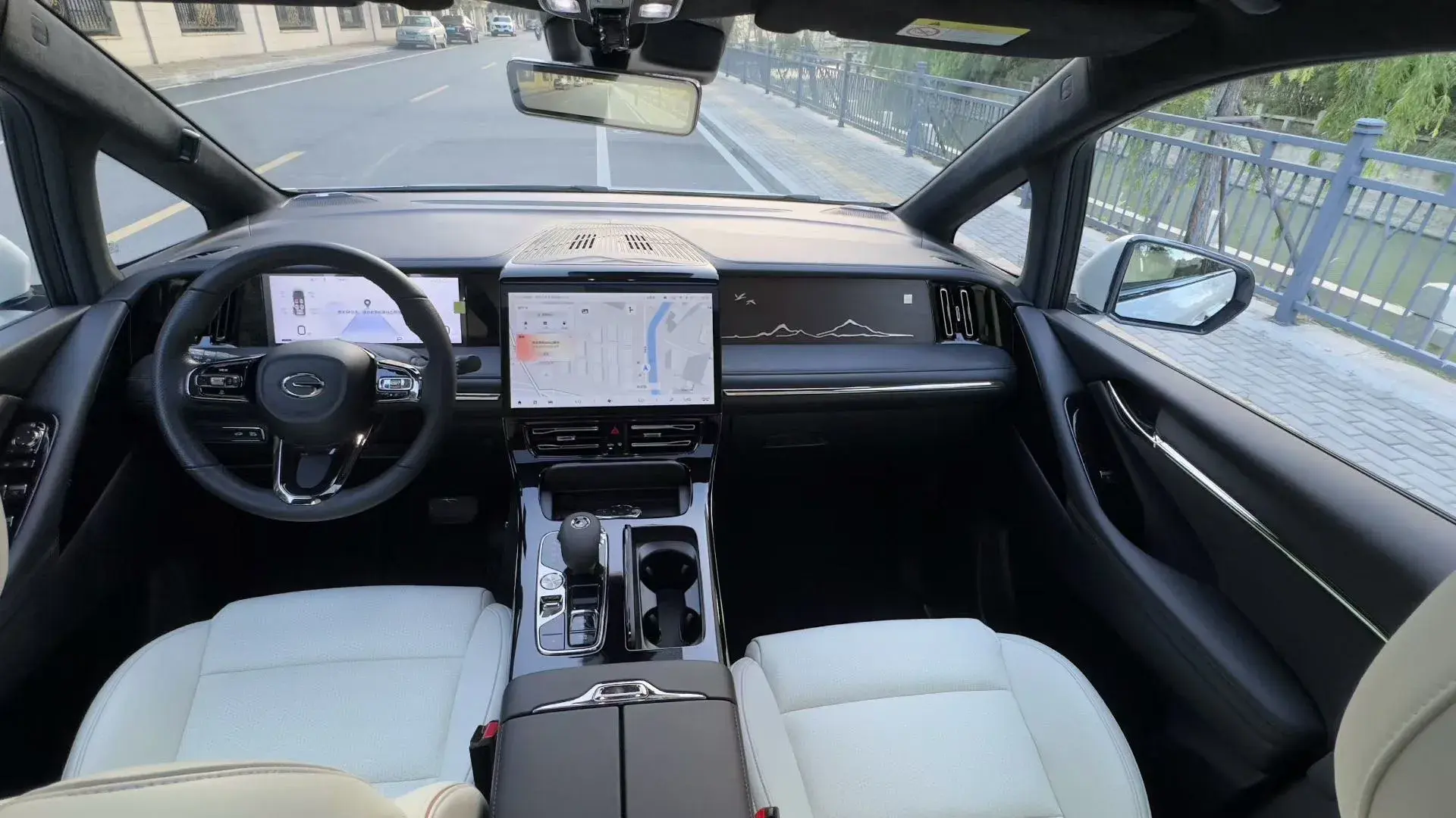 2023 GAC TRUMPCHI thumbnail 3