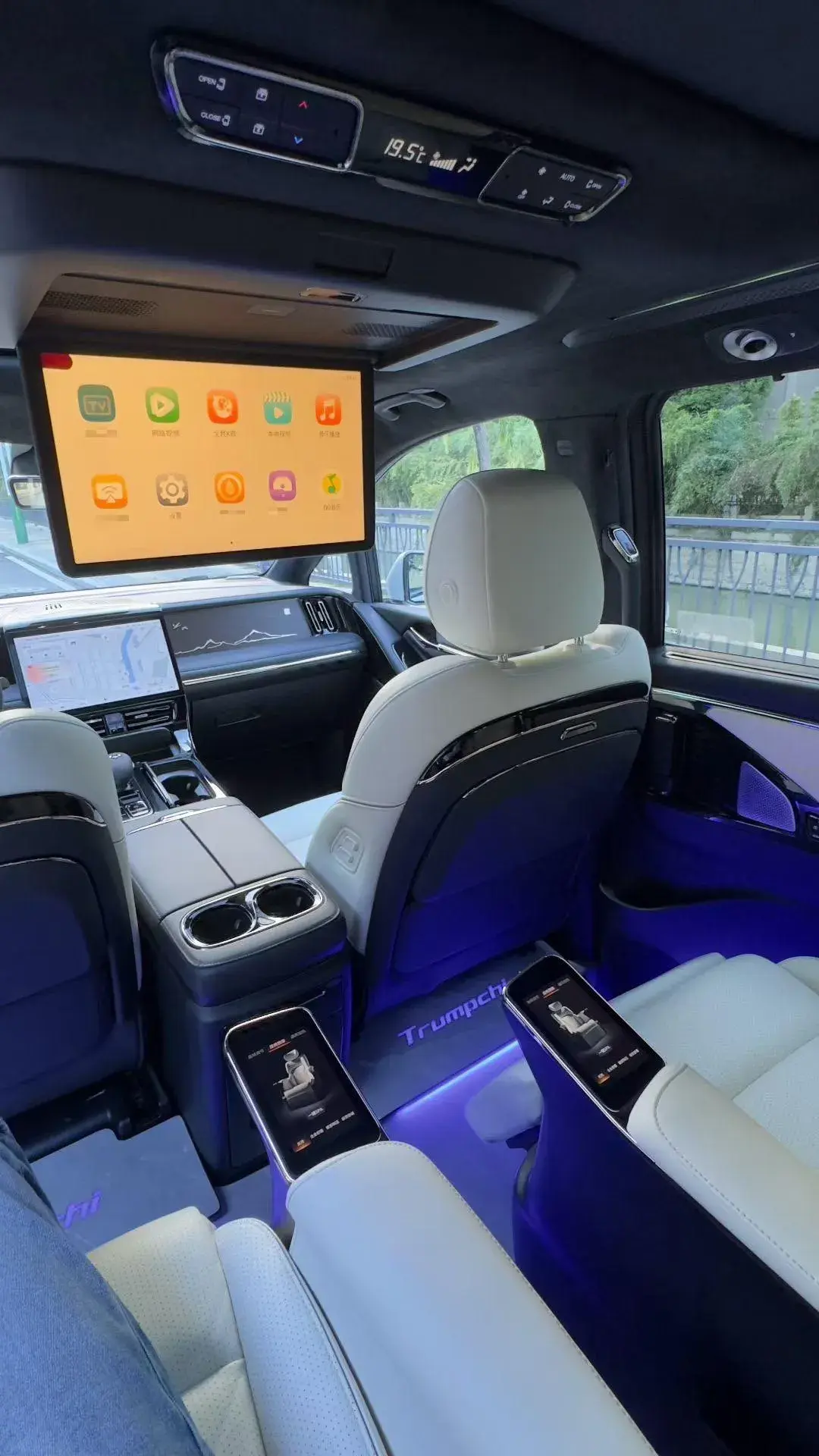 2023 GAC TRUMPCHI thumbnail 4