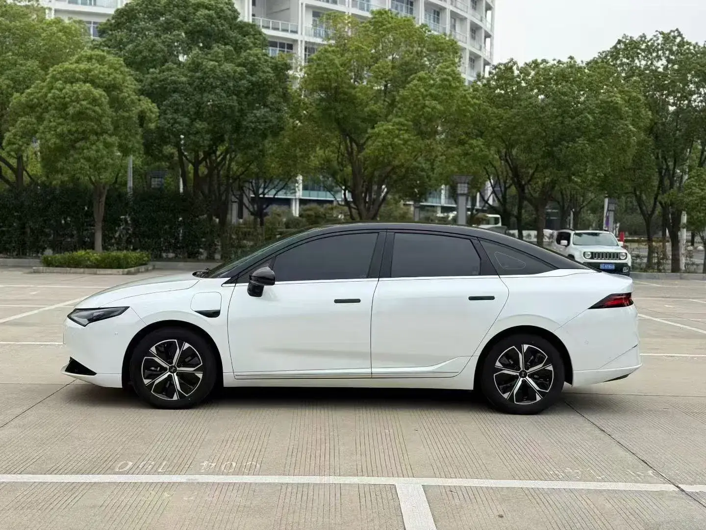 2024 XPENG P5 thumbnail 3