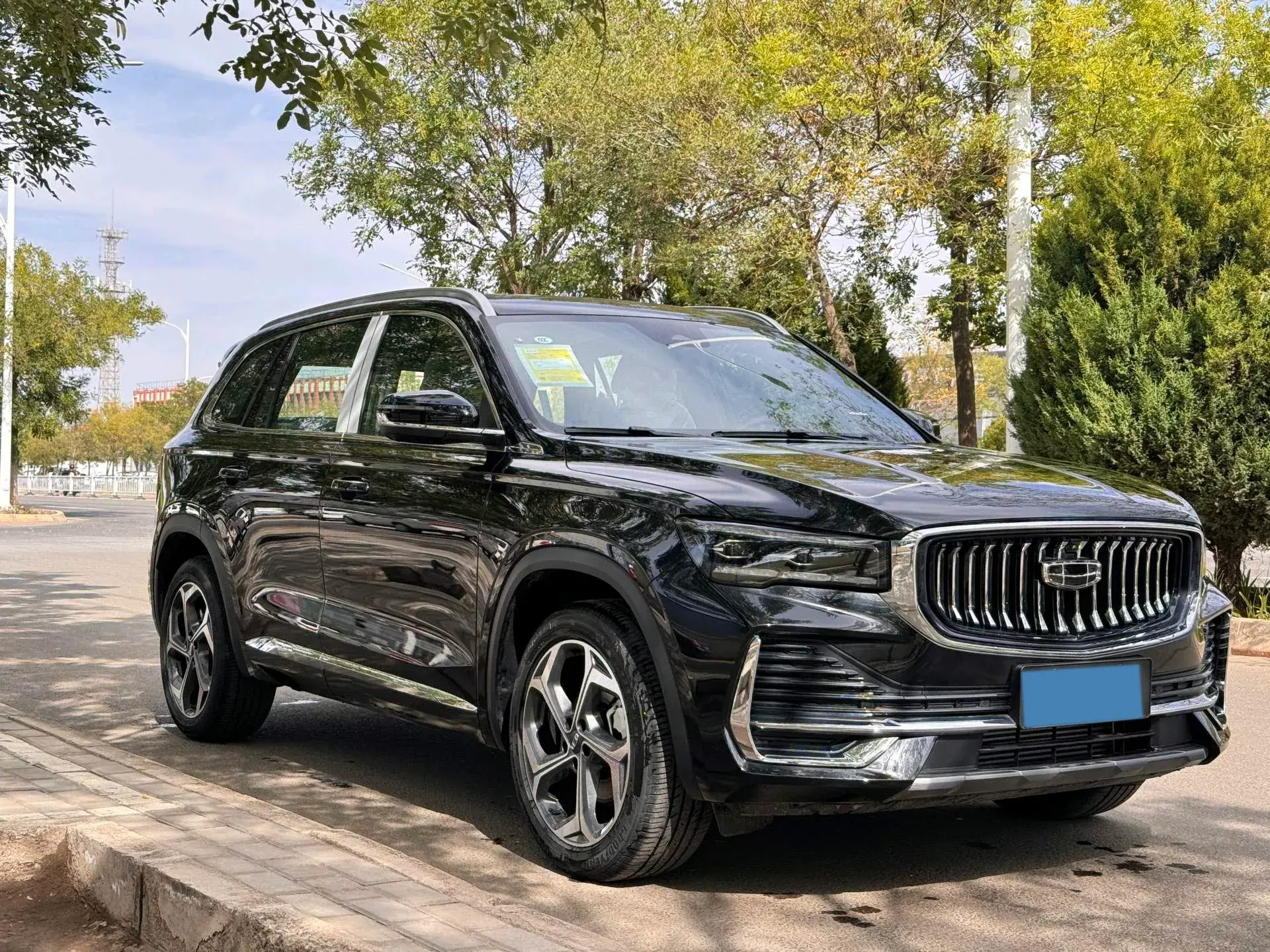 2024 GEELY MONJARO thumbnail 3