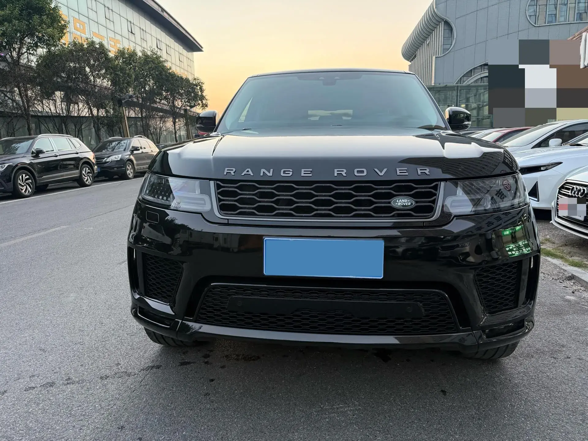 2019 LAND ROVER thumbnail 2