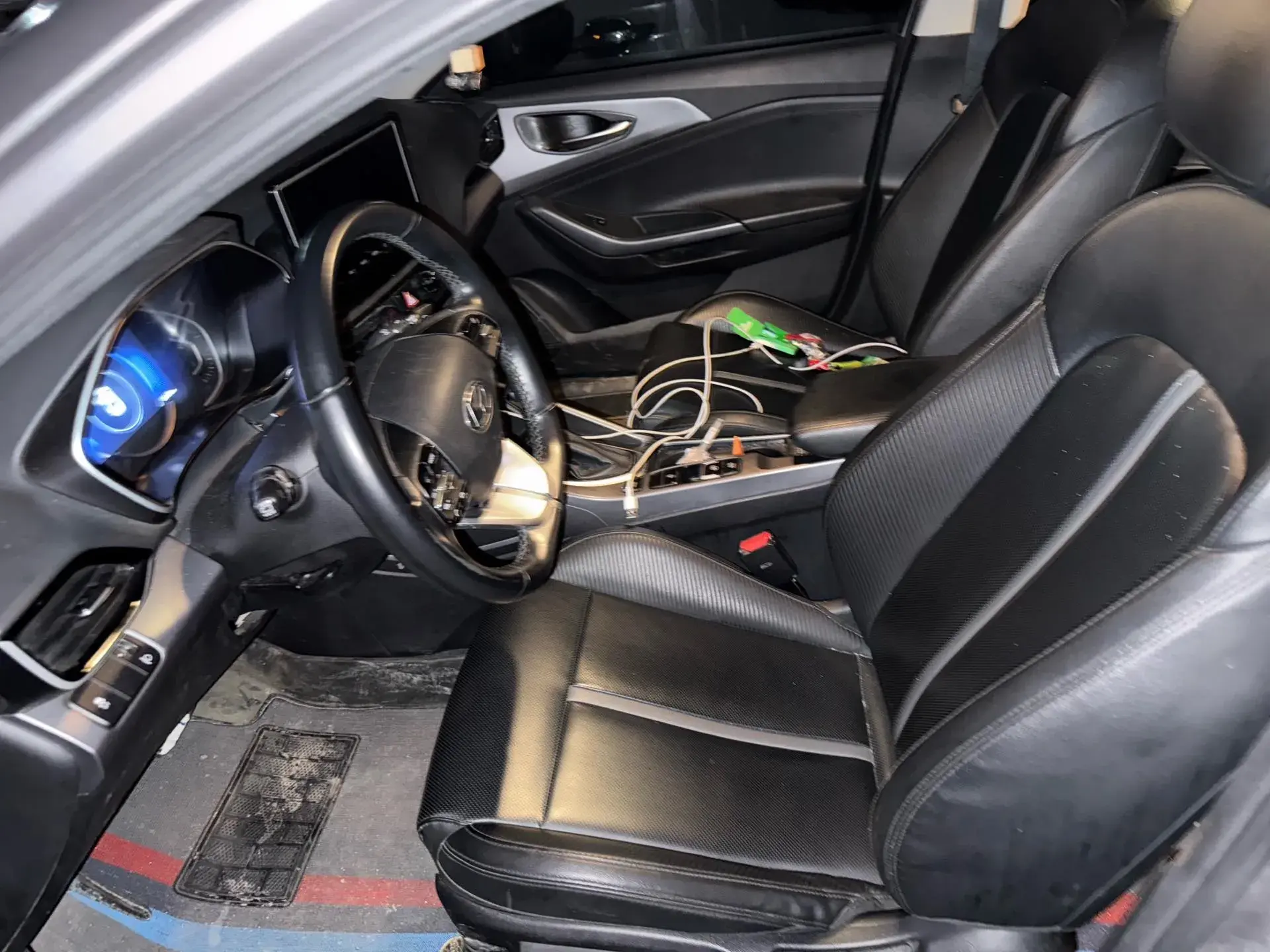 2019 HYUNDAI LA thumbnail 3