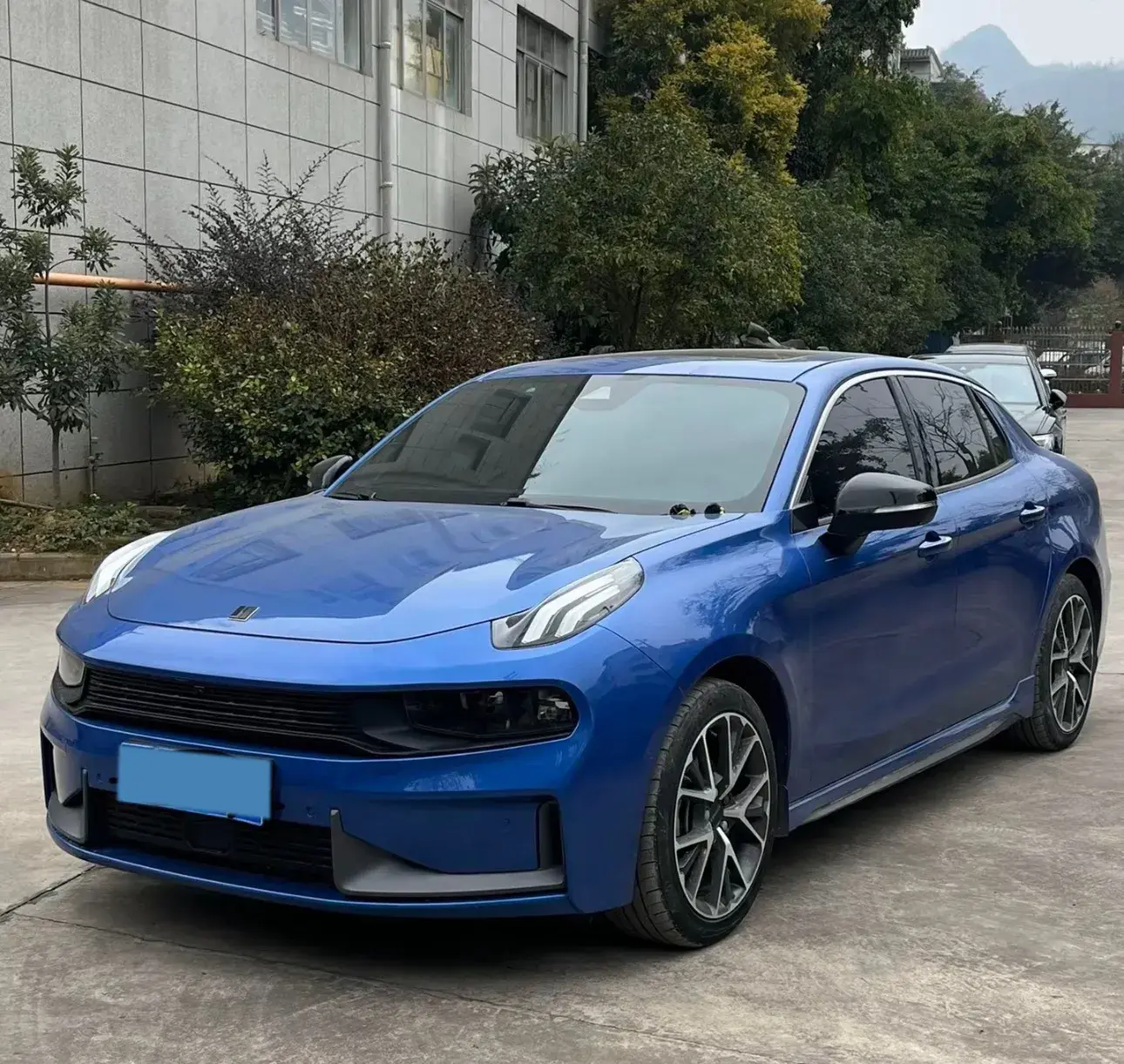 2020 LYNK&CO 03 view 1