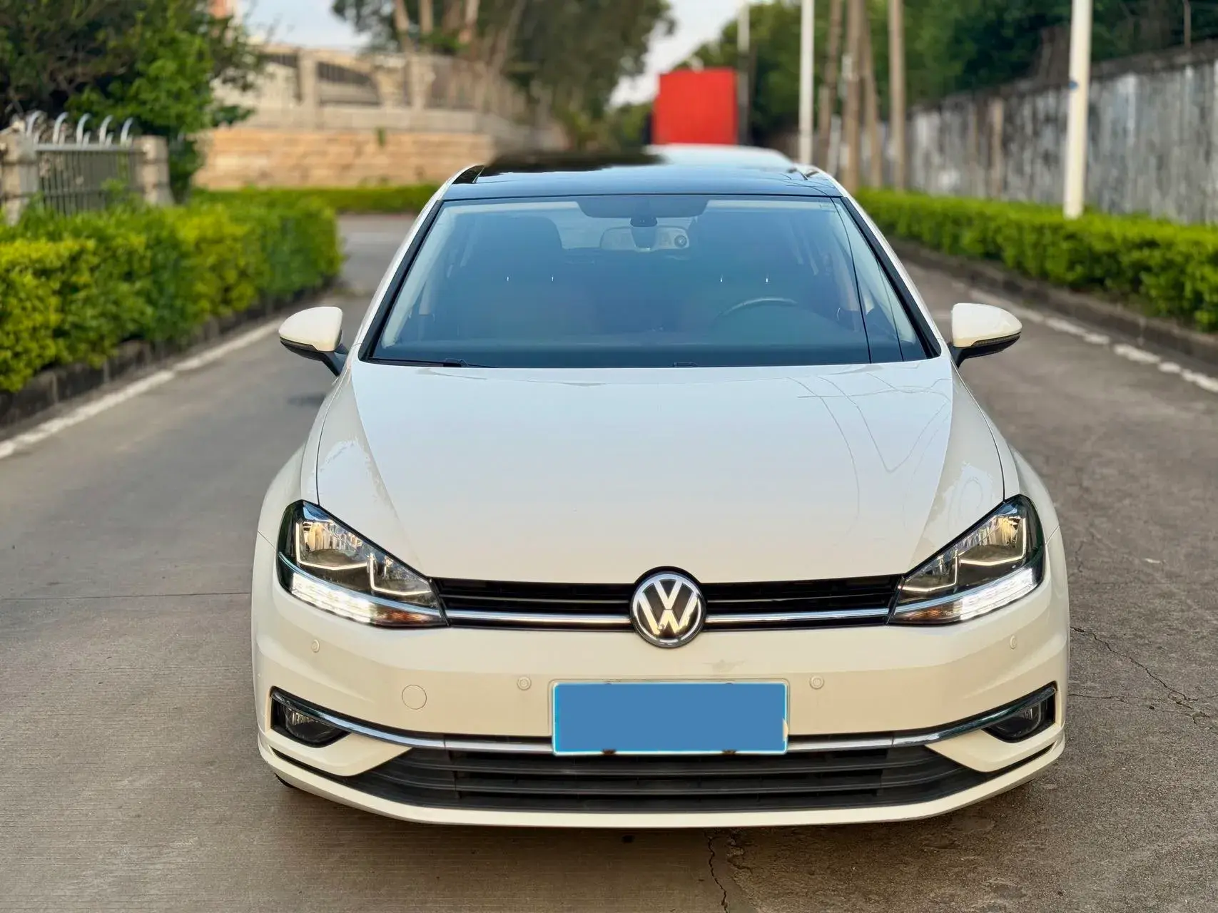 2019 VOLKSWAGEN GOLF thumbnail 2