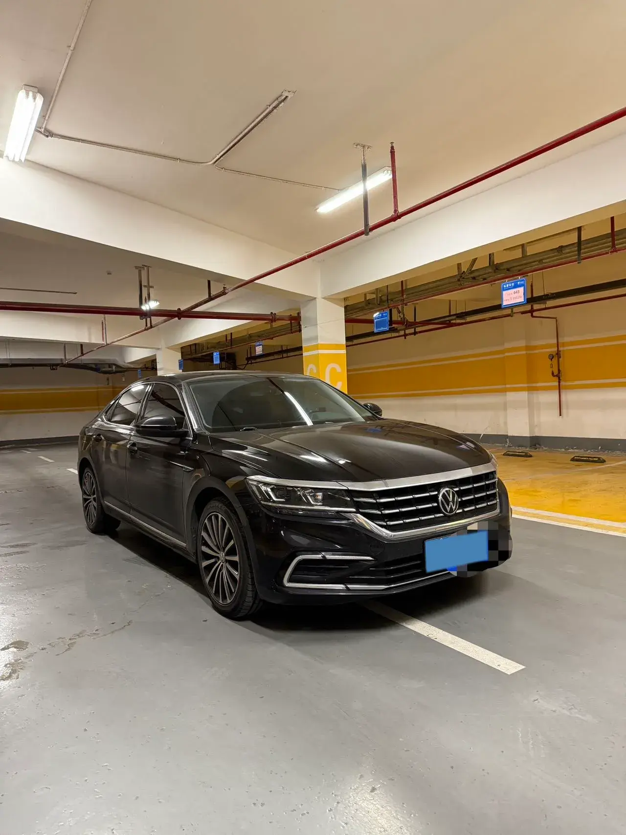2021 VOLKSWAGEN PASSAT thumbnail 3