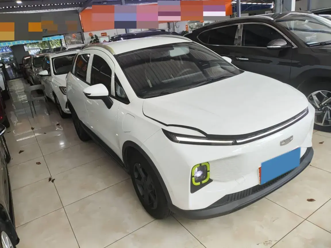 2022 GEOMETRY E thumbnail 2