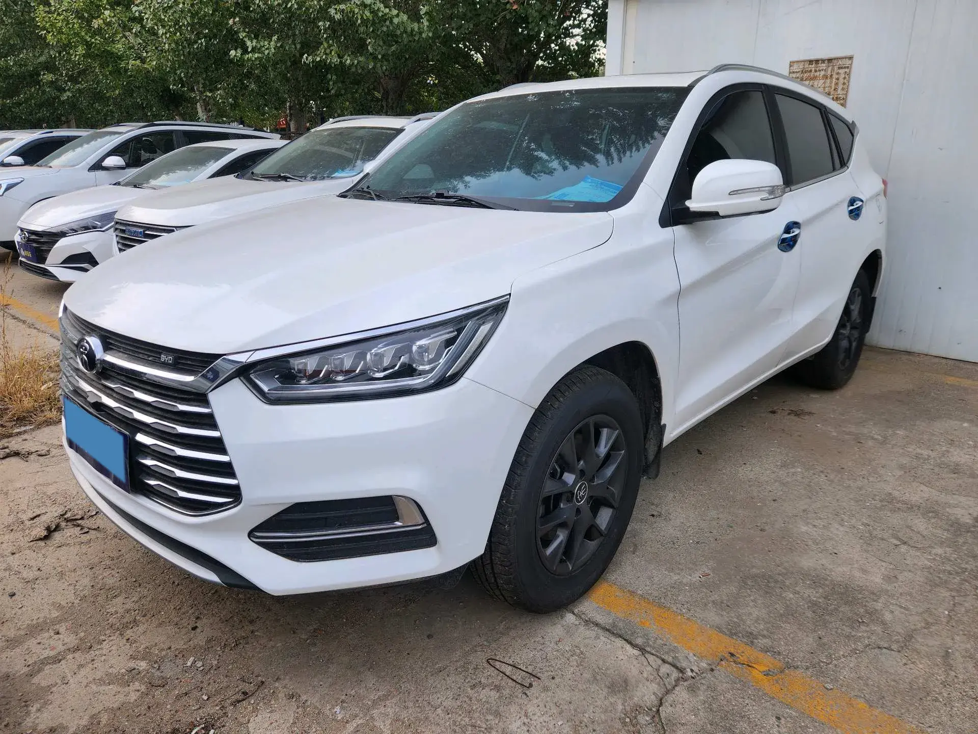 2020 BYD SONG view 1