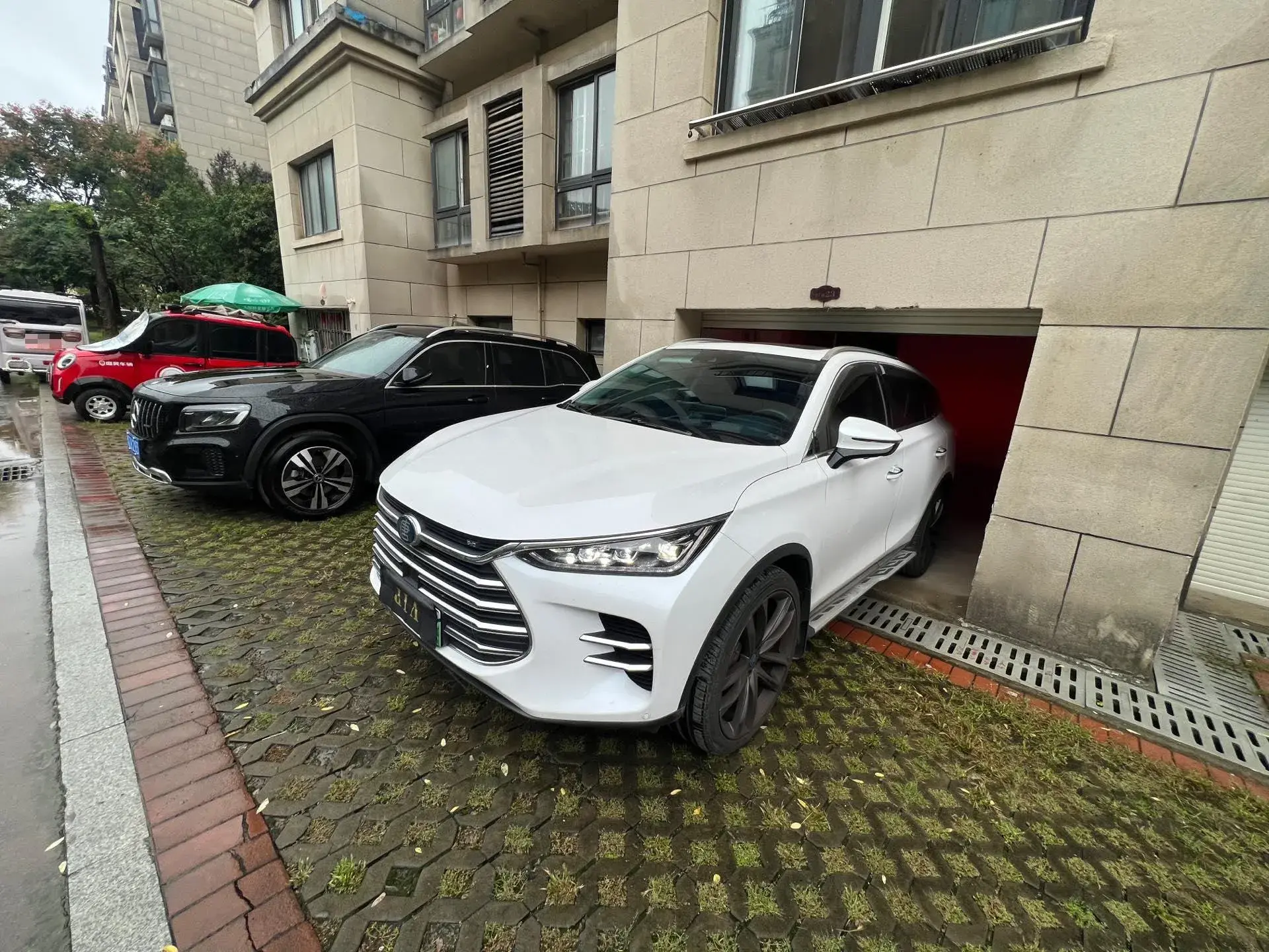 2018 BYD TANG view 1