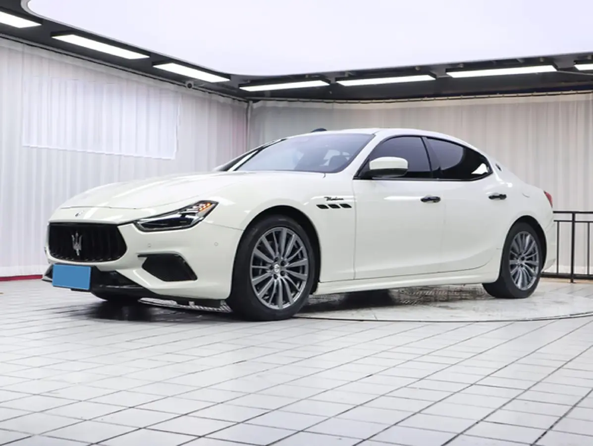 2022 Maserati Ghibli 3.0T 350HP V6 8AT